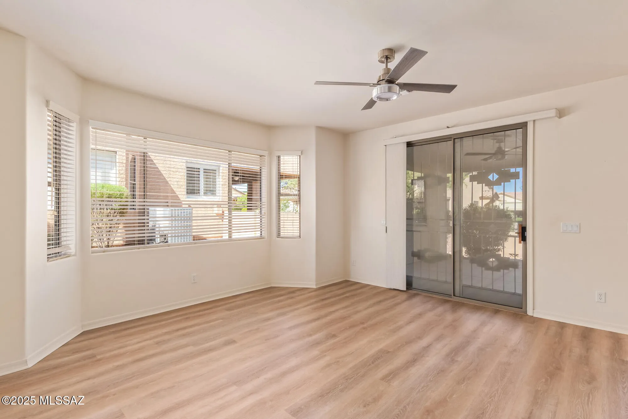 Property Slideshow image 15 of 38 | 496 w knotwood st, Green Valley, AZ, 85614