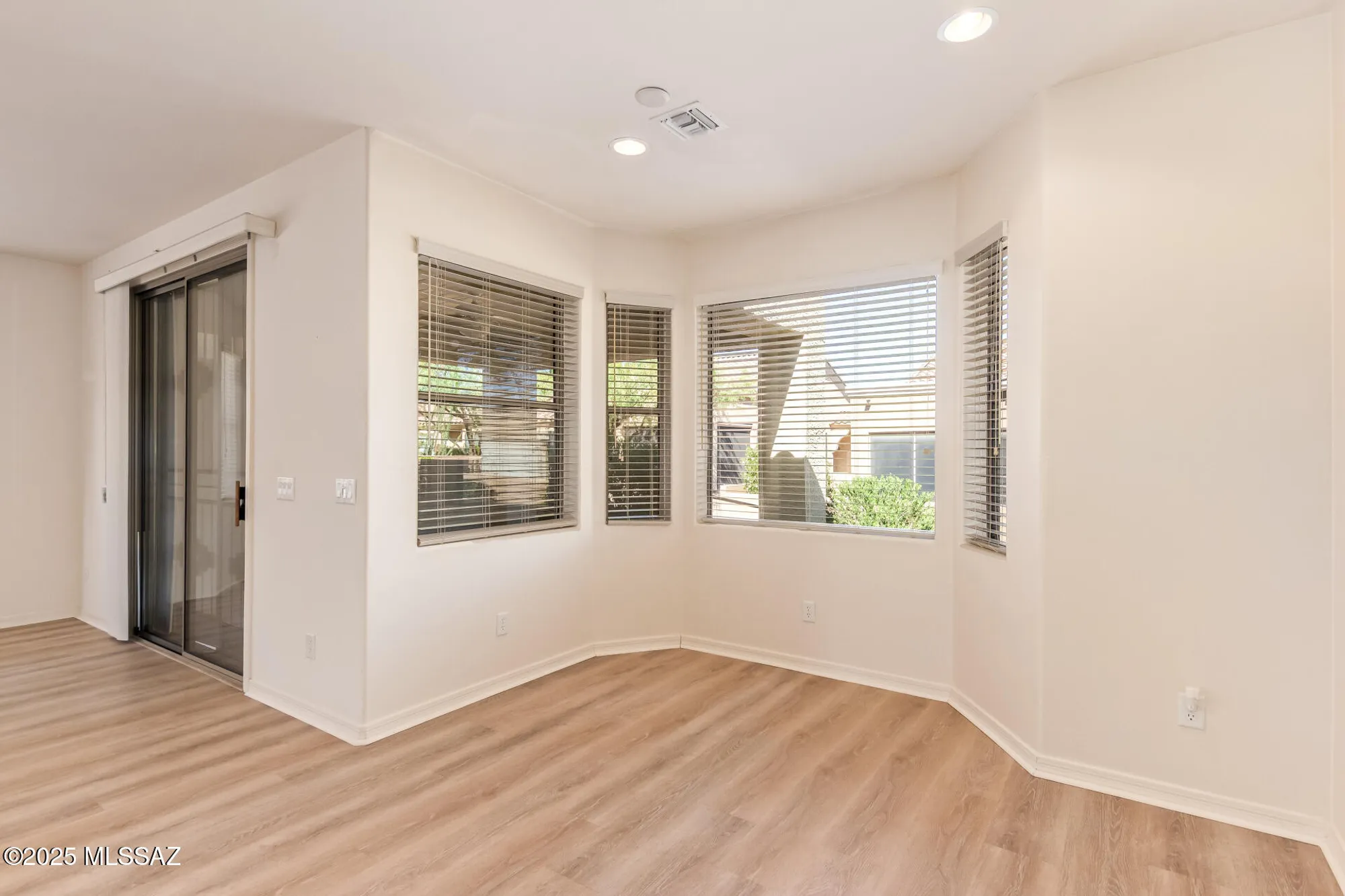 Property Slideshow image 19 of 38 | 496 w knotwood st, Green Valley, AZ, 85614