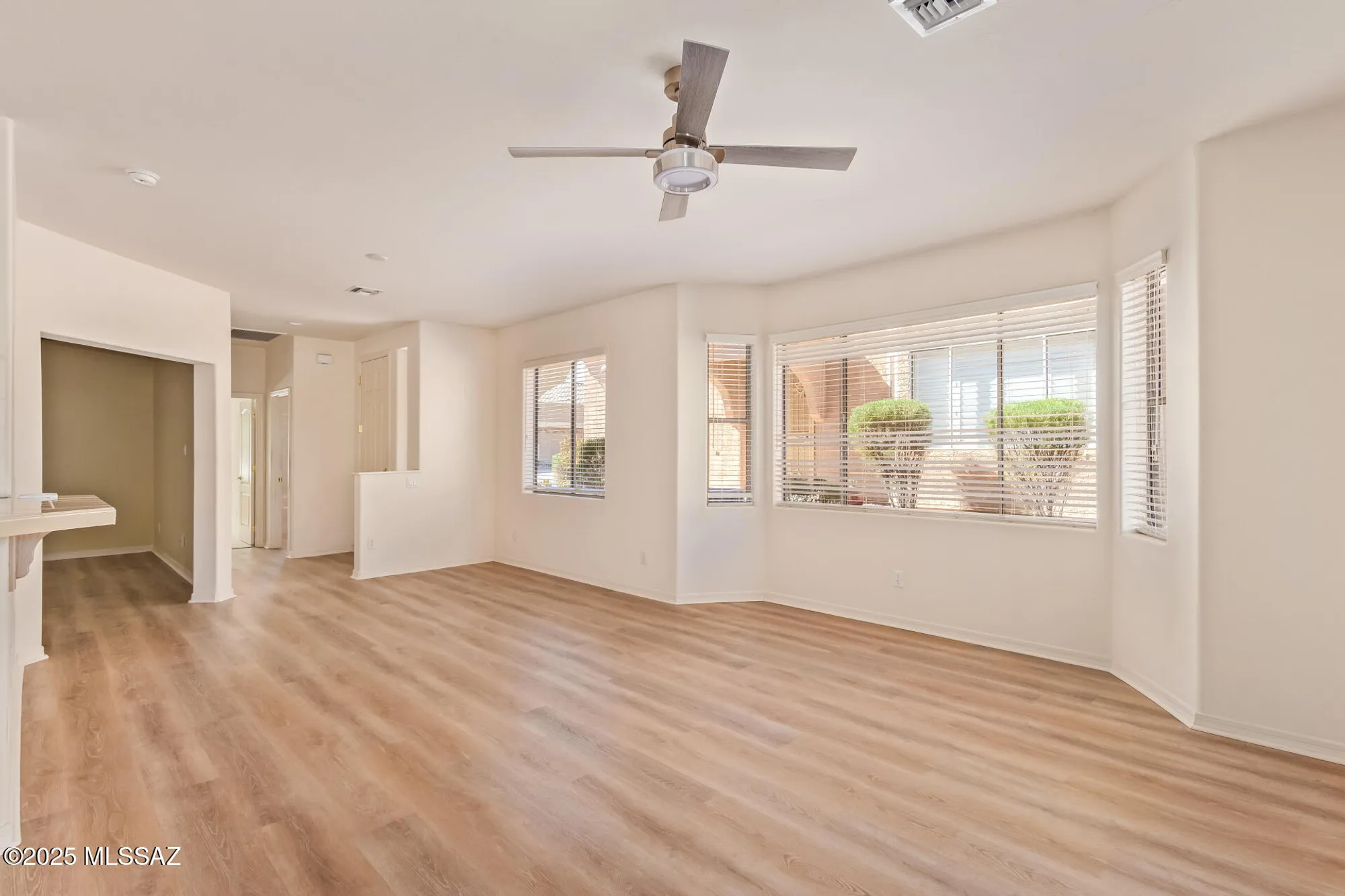 Property Slideshow image 16 of 38 | 496 w knotwood st, Green Valley, AZ, 85614