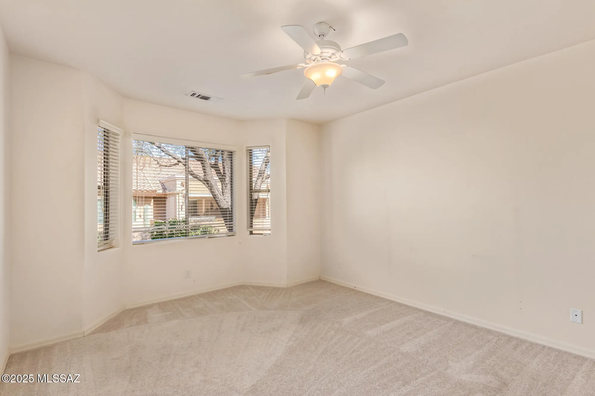 Property Slideshow image 25 of 38 | 496 w knotwood st, Green Valley, AZ, 85614