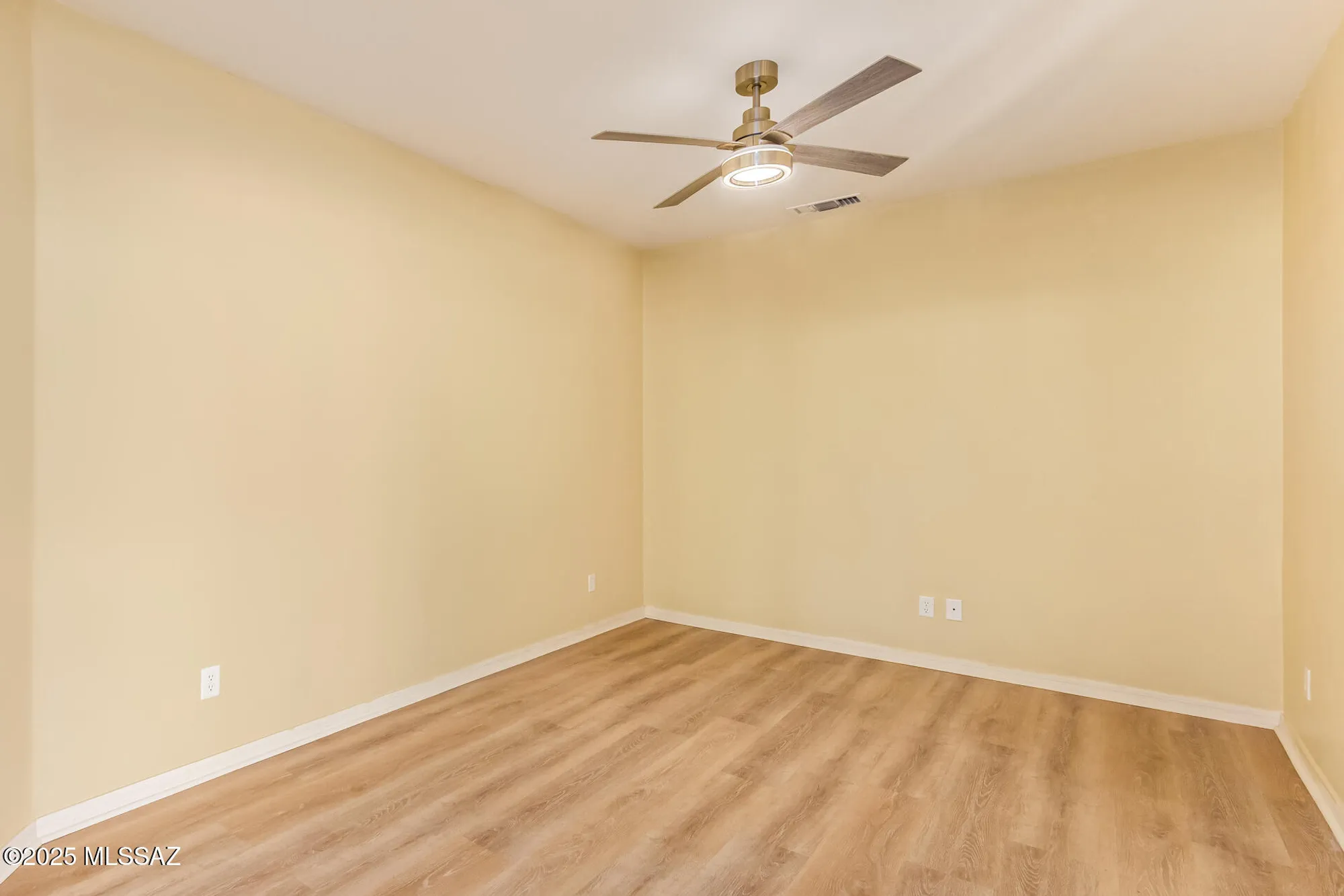 Property Slideshow image 23 of 38 | 496 w knotwood st, Green Valley, AZ, 85614