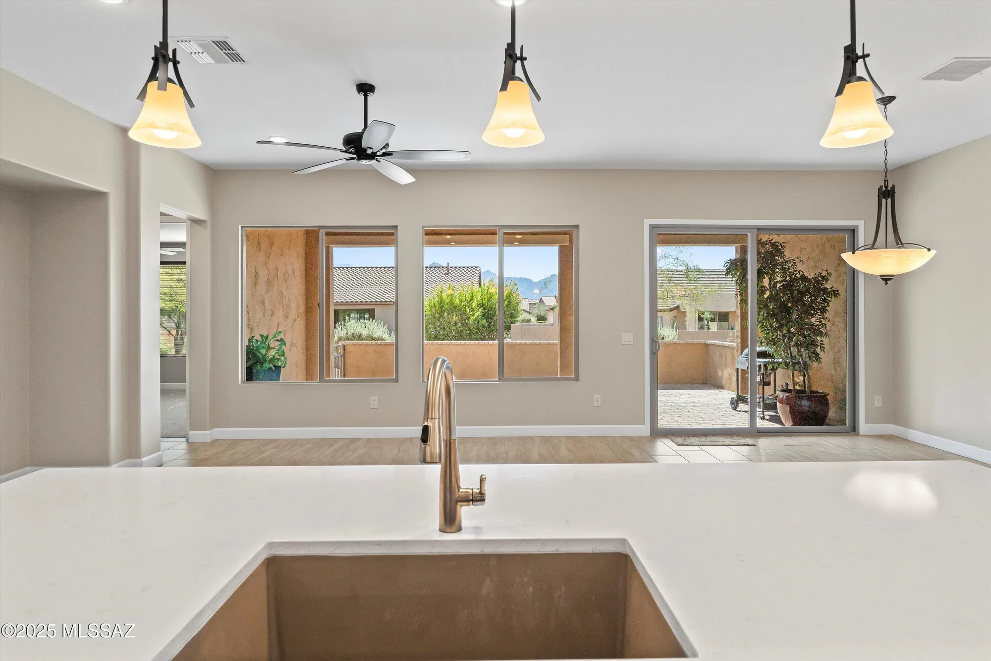 Property Slideshow image 9 of 31 | 62797 e thunder rock dr, Saddlebrooke, AZ, 85739