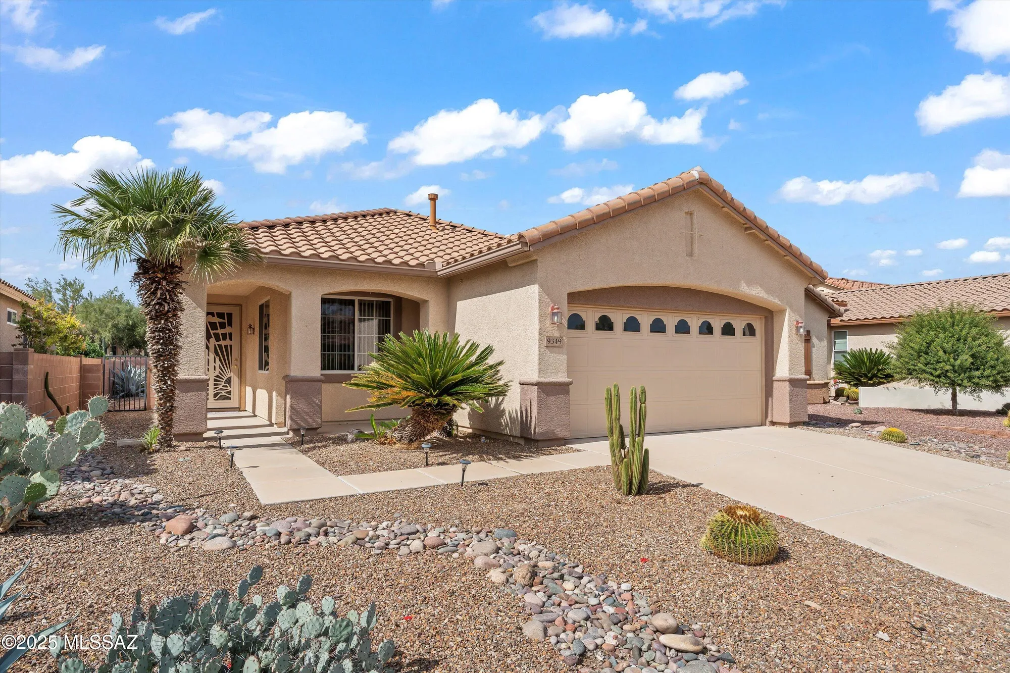 Property Slideshow image 1 of 46 | 9349 n sombrero canyon dr, Tucson, AZ, 85743