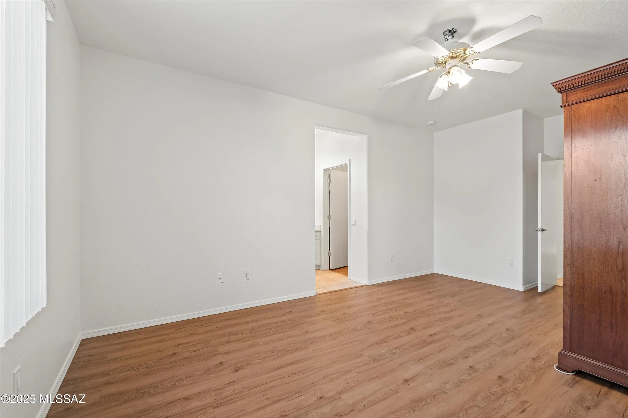 Property Slideshow image 23 of 46 | 9349 n sombrero canyon dr, Tucson, AZ, 85743