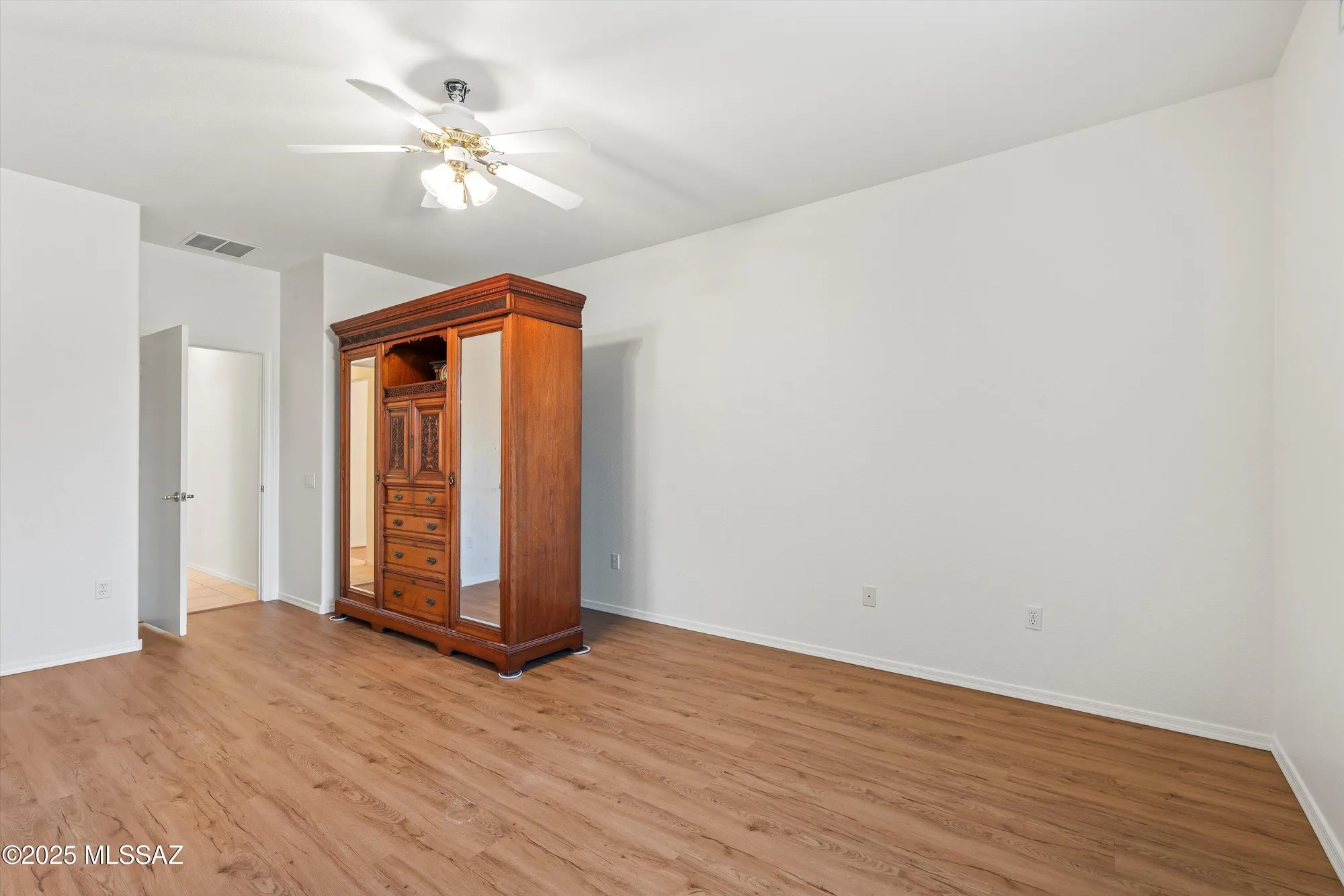 Property Slideshow image 6 of 46 | 9349 n sombrero canyon dr, Tucson, AZ, 85743