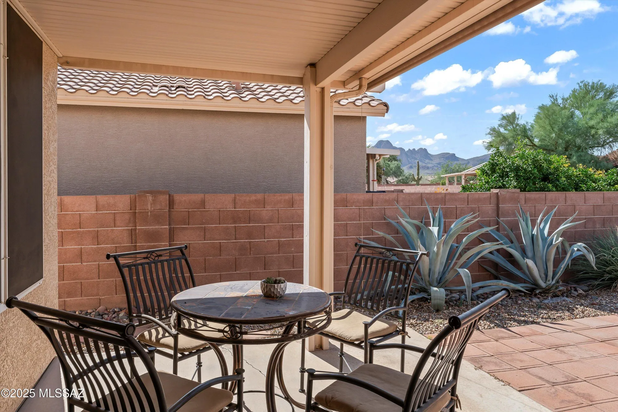Property Slideshow image 30 of 46 | 9349 n sombrero canyon dr, Tucson, AZ, 85743