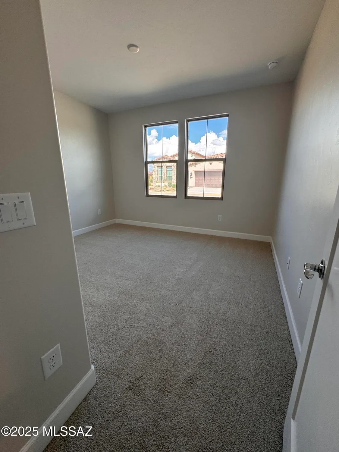 Property Slideshow image 6 of 14 | 30679 s willet way, Oracle, AZ, 85623