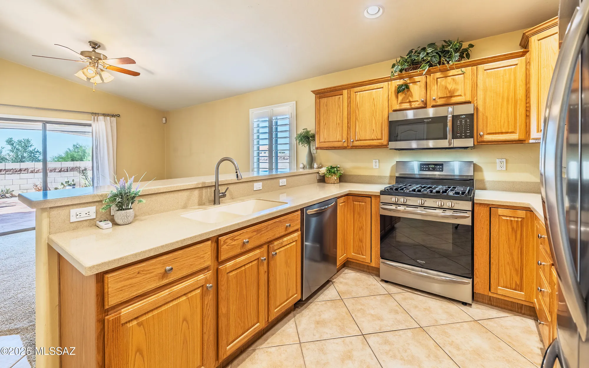 Property Slideshow image 7 of 47 | 5375 w eagle claws ct, Marana, AZ, 85658