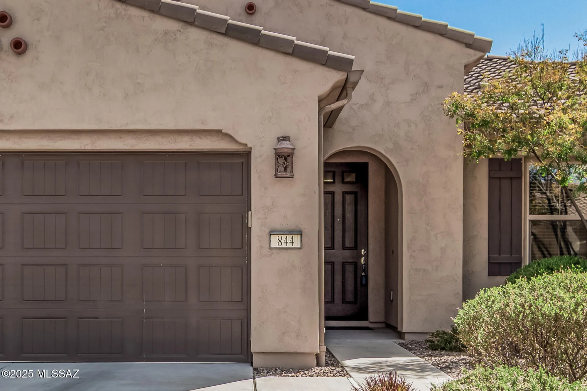 Property Slideshow image 4 of 40 | 844 n broken hills dr, Green Valley, AZ, 85614