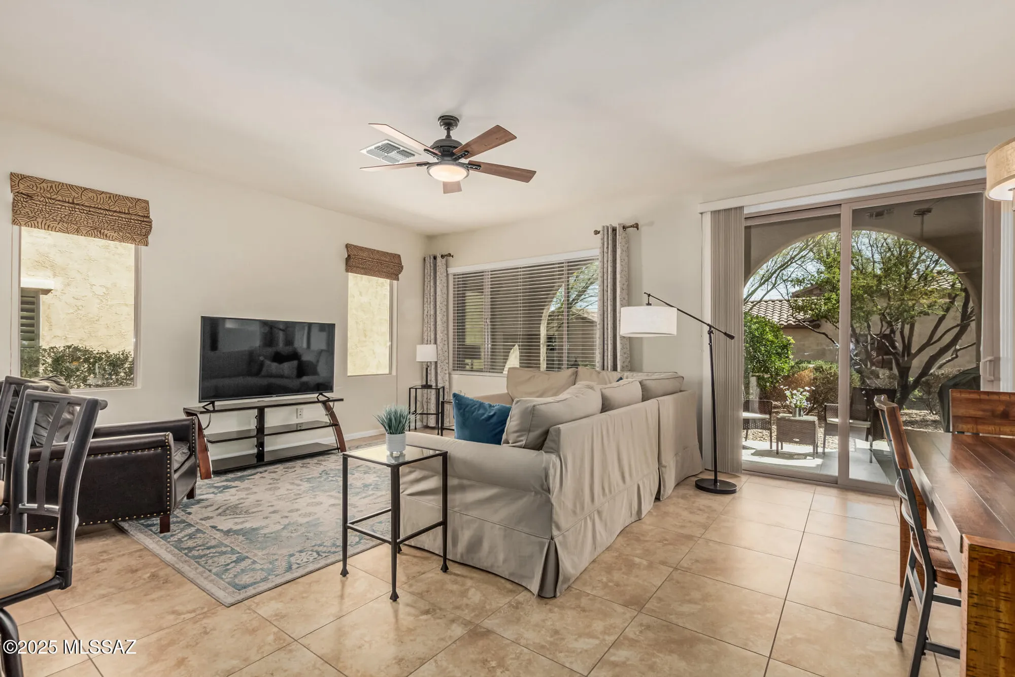 Property Slideshow image 11 of 40 | 844 n broken hills dr, Green Valley, AZ, 85614