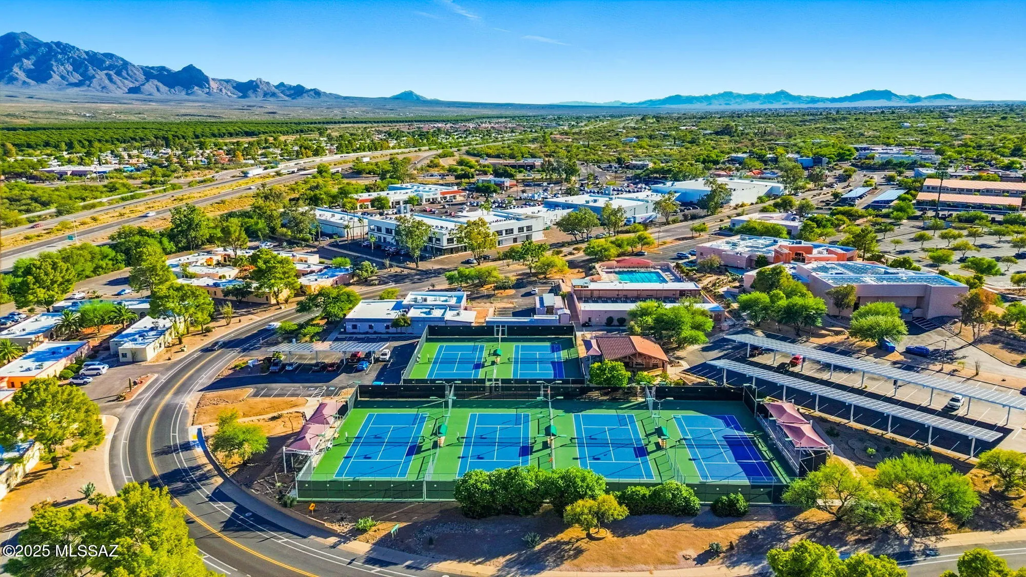 Property Slideshow image 5 of 29 | 1011 s calle de las casitas, Green Valley, AZ, 85614