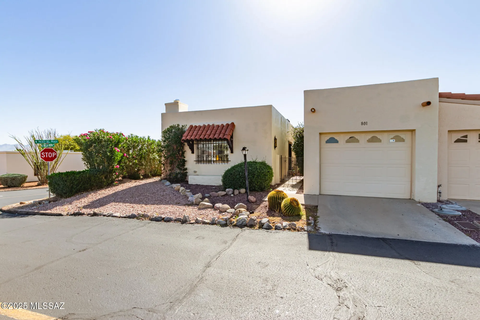 Property Slideshow image 3 of 30 | 801 w bella vista dr, Green Valley, AZ, 85614