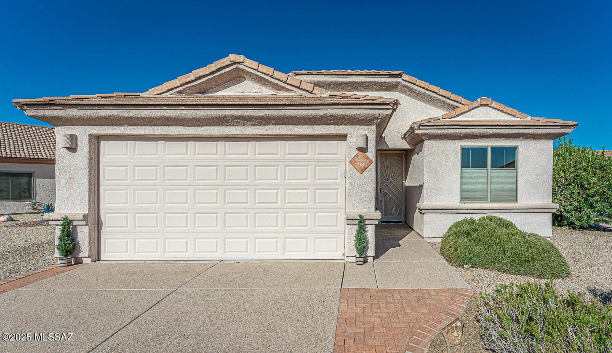 Property Slideshow image 8 of 51 | 2980 s royal aberdeen loop, Green Valley, AZ, 85614