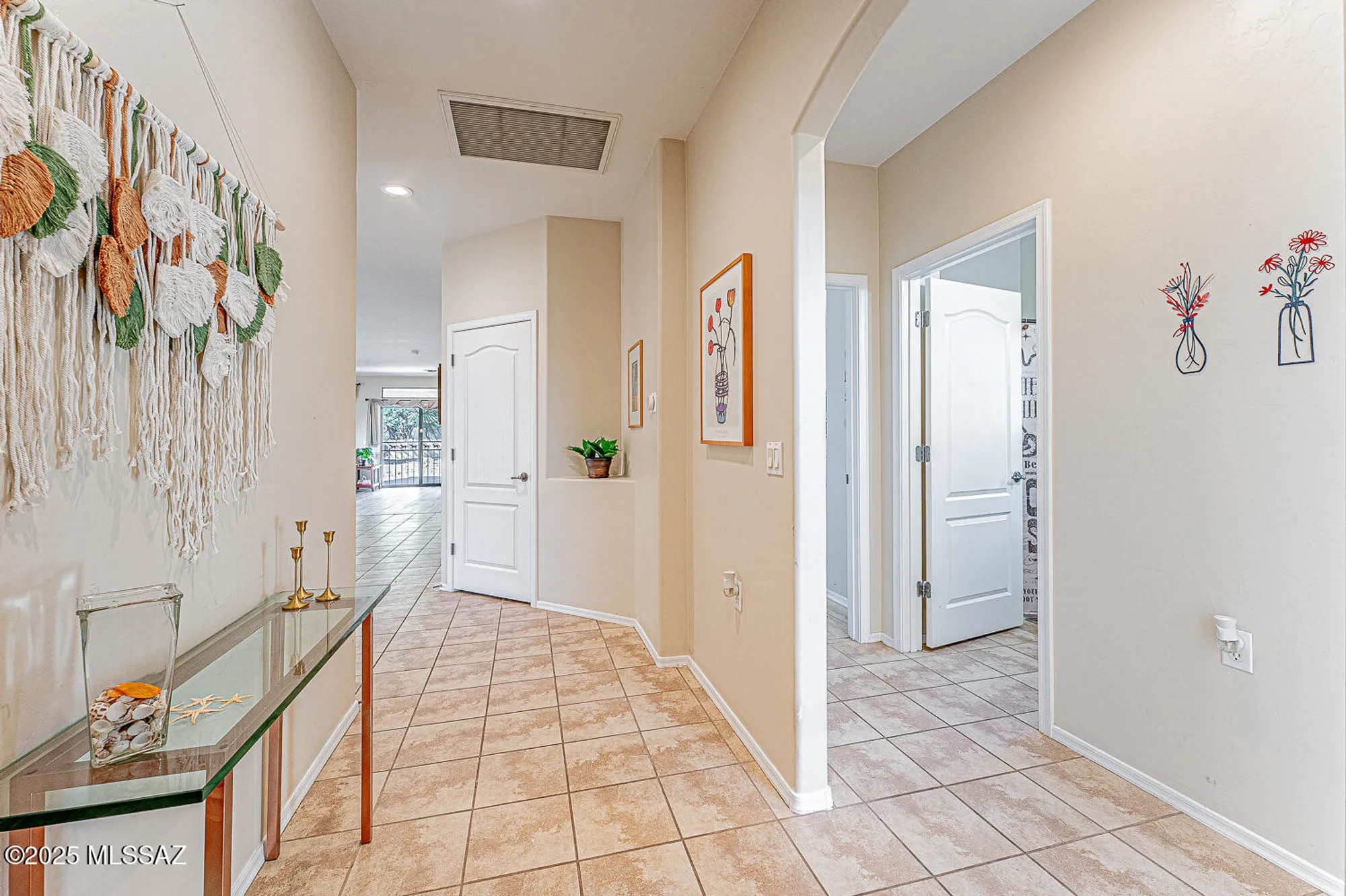 Property Slideshow image 9 of 51 | 2980 s royal aberdeen loop, Green Valley, AZ, 85614