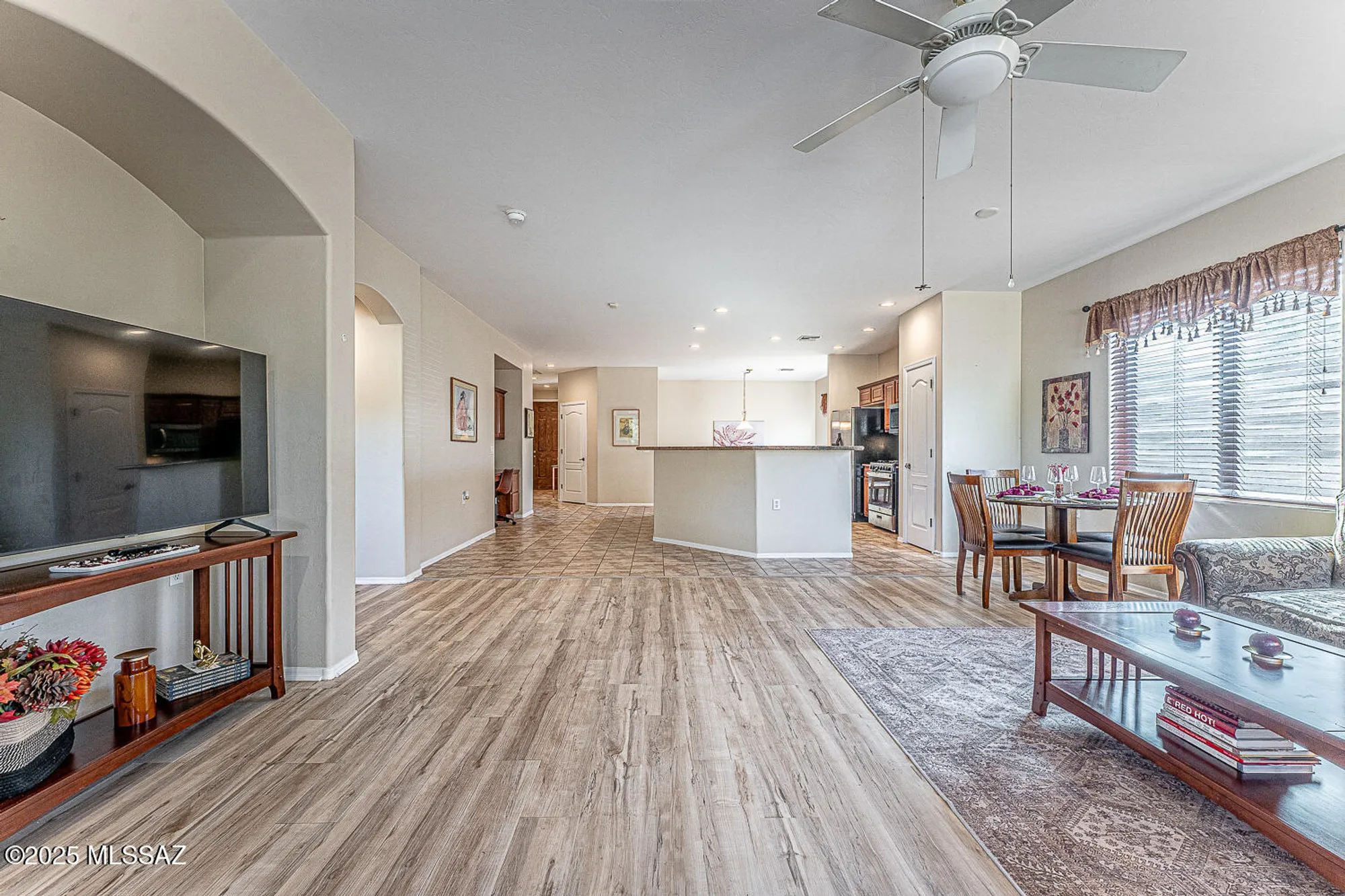 Property Slideshow image 10 of 51 | 2980 s royal aberdeen loop, Green Valley, AZ, 85614