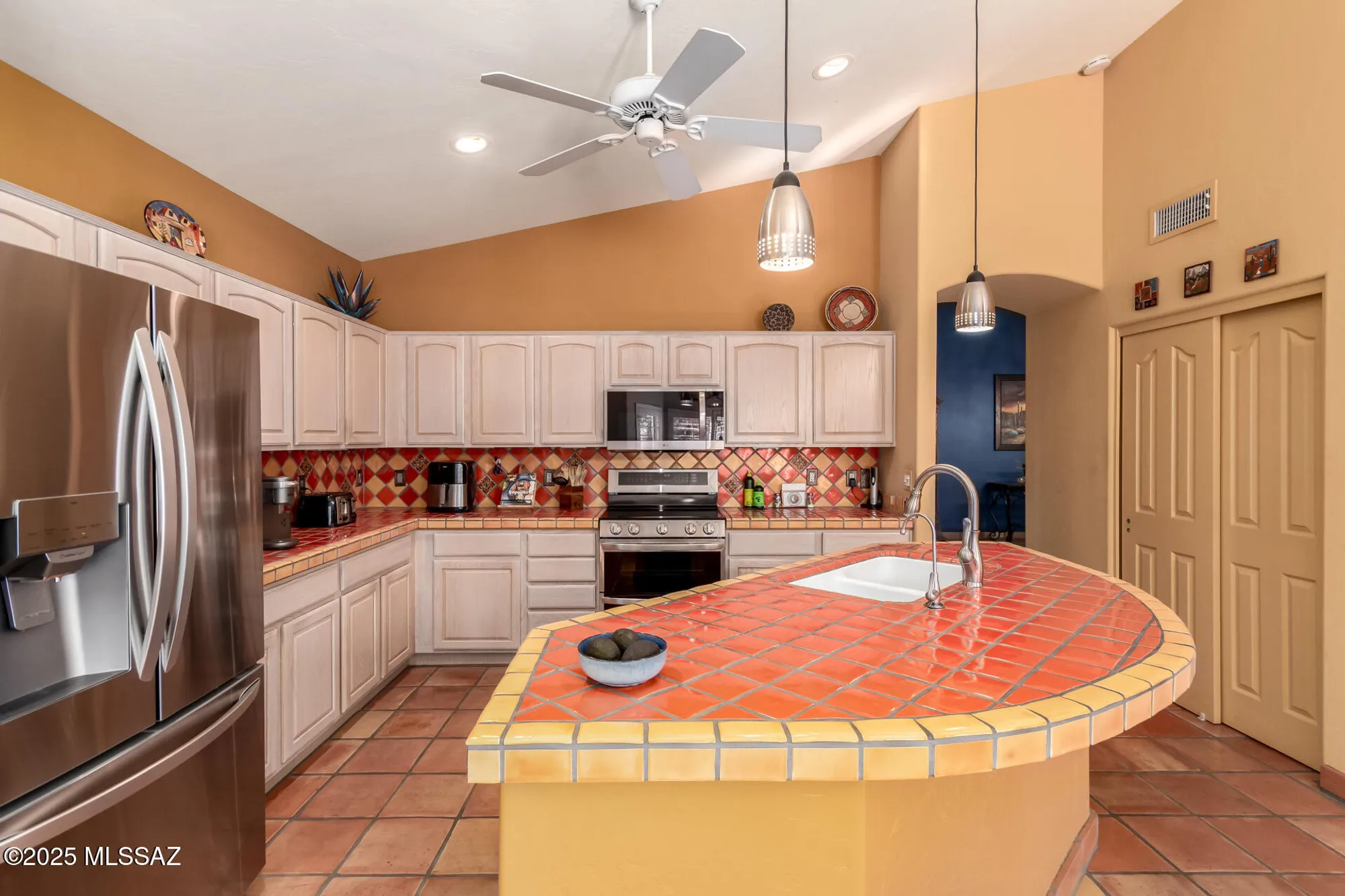 Property Slideshow image 15 of 38 | 37923 s cypress ct, Tucson, AZ, 85739