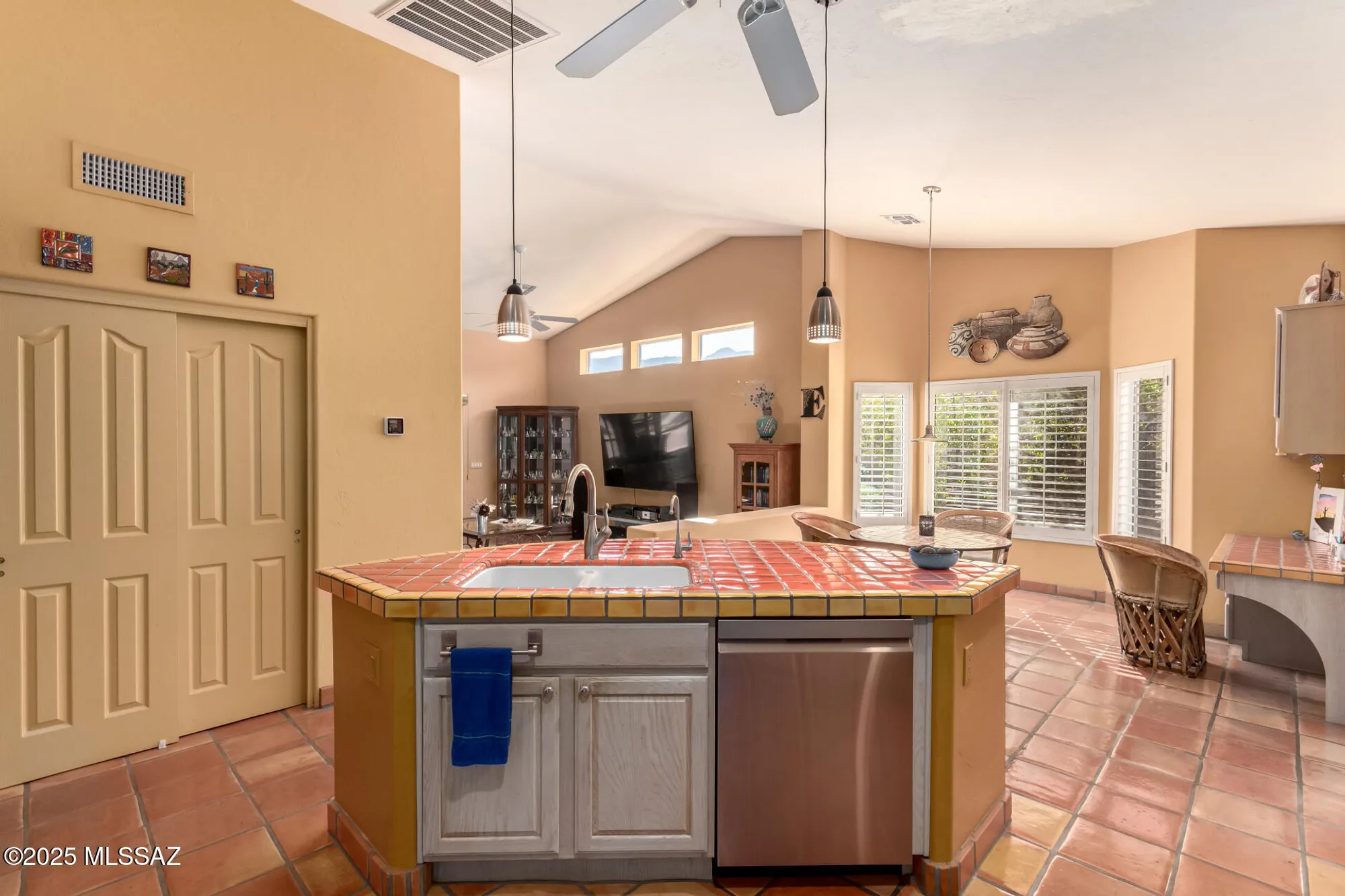 Property Slideshow image 17 of 38 | 37923 s cypress ct, Tucson, AZ, 85739