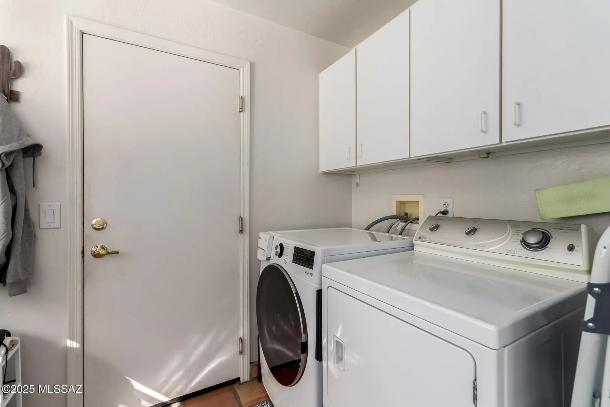 Property Slideshow image 29 of 38 | 37923 s cypress ct, Tucson, AZ, 85739