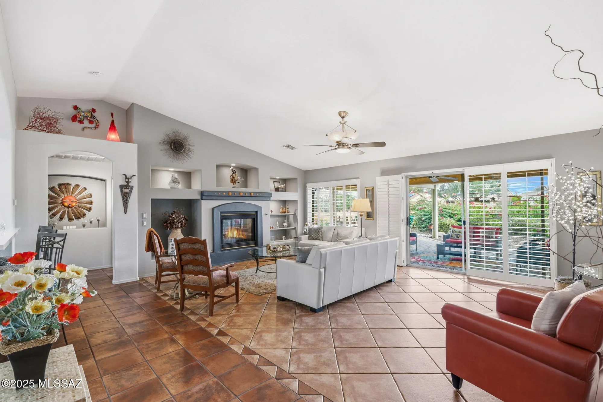 Property Slideshow image 7 of 50 | 1821 e redstart rd, Green Valley, AZ, 85614