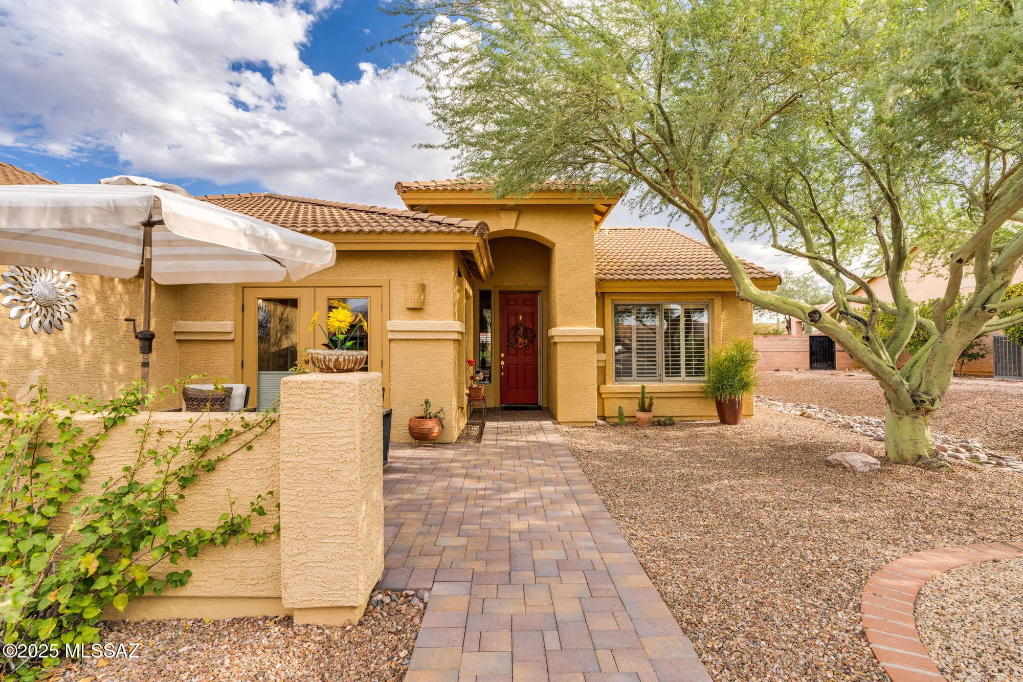 Property Slideshow image 2 of 50 | 1821 e redstart rd, Green Valley, AZ, 85614