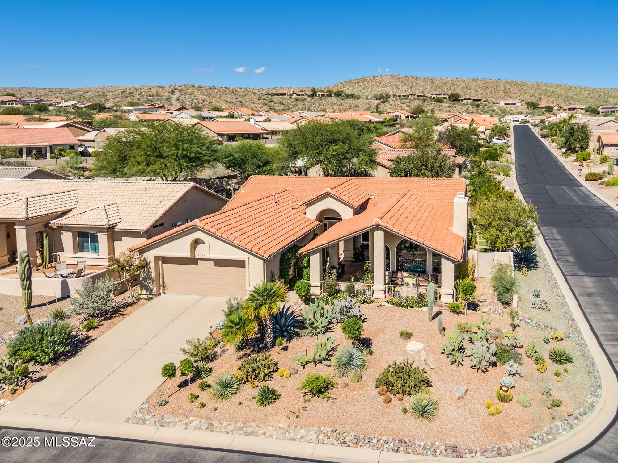 Property Slideshow image 1 of 44 | 65870 e mesa ridge ct, Saddlebrooke, AZ, 85739