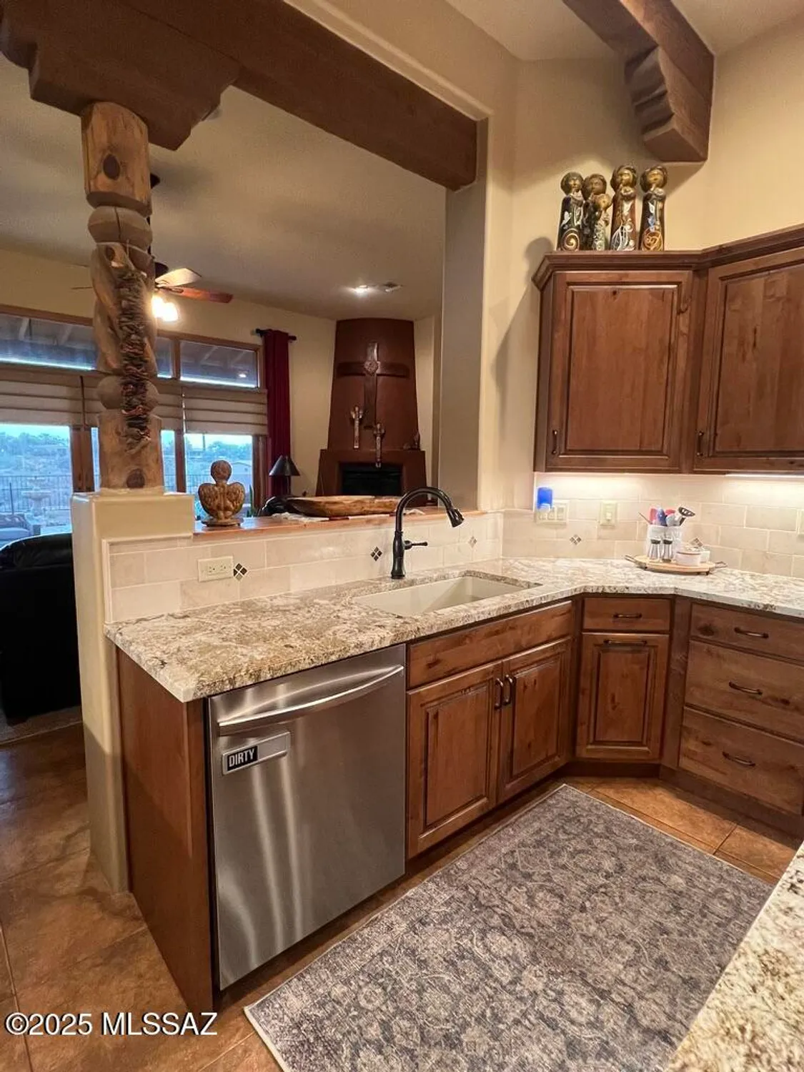 Property Slideshow image 18 of 50 | 1995 s via ventana a la montana, Green Valley, AZ, 85622