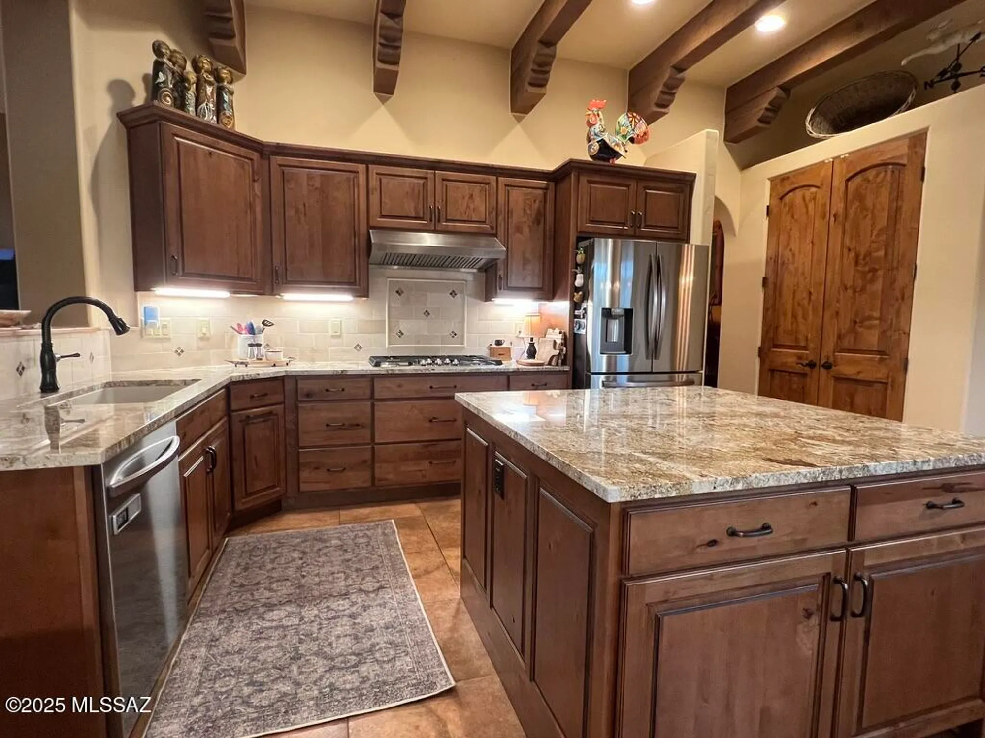 Property Slideshow image 3 of 50 | 1995 s via ventana a la montana, Green Valley, AZ, 85622
