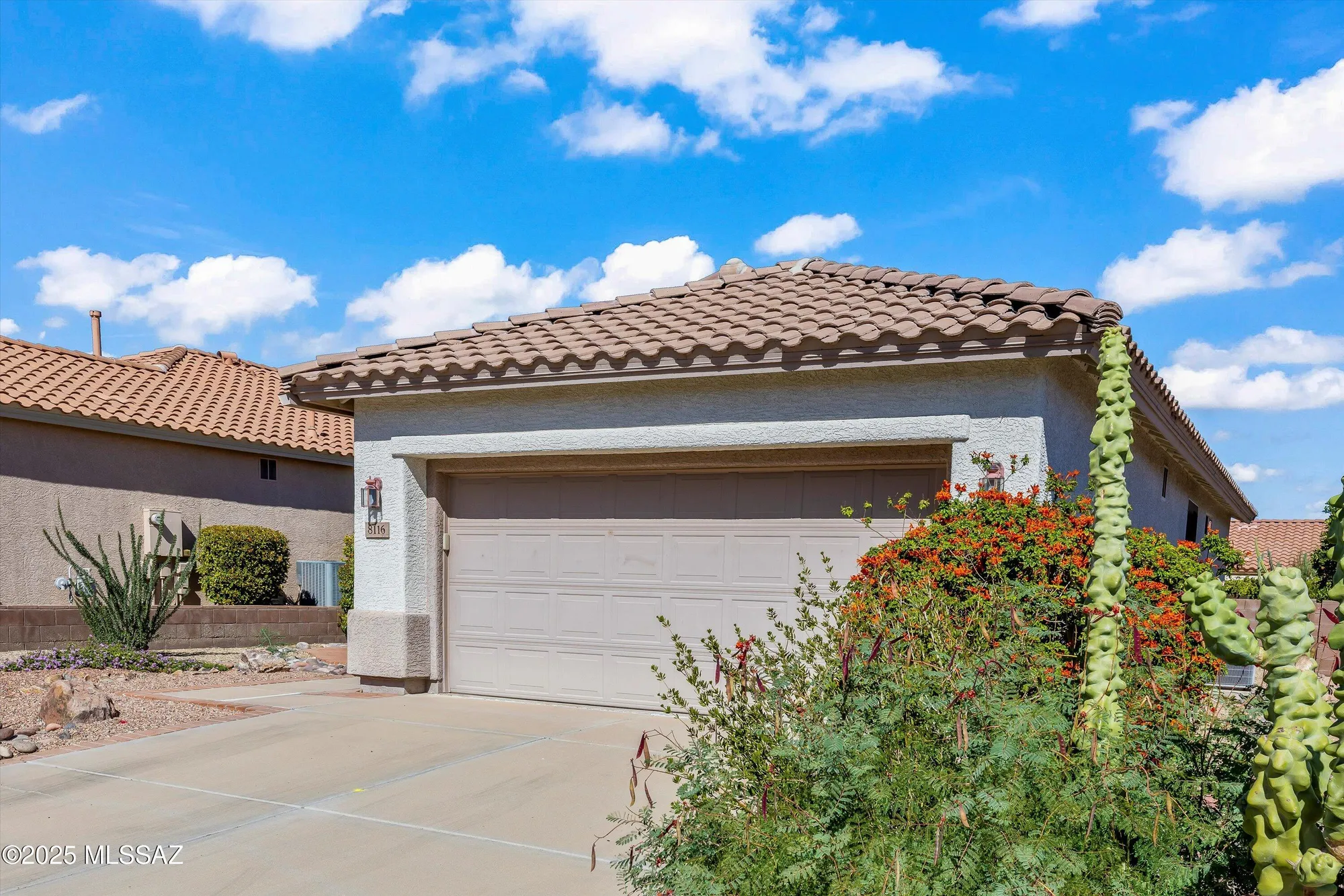 Property Slideshow image 24 of 38 | 8116 w blowing tumbleweed pl, Tucson, AZ, 85743