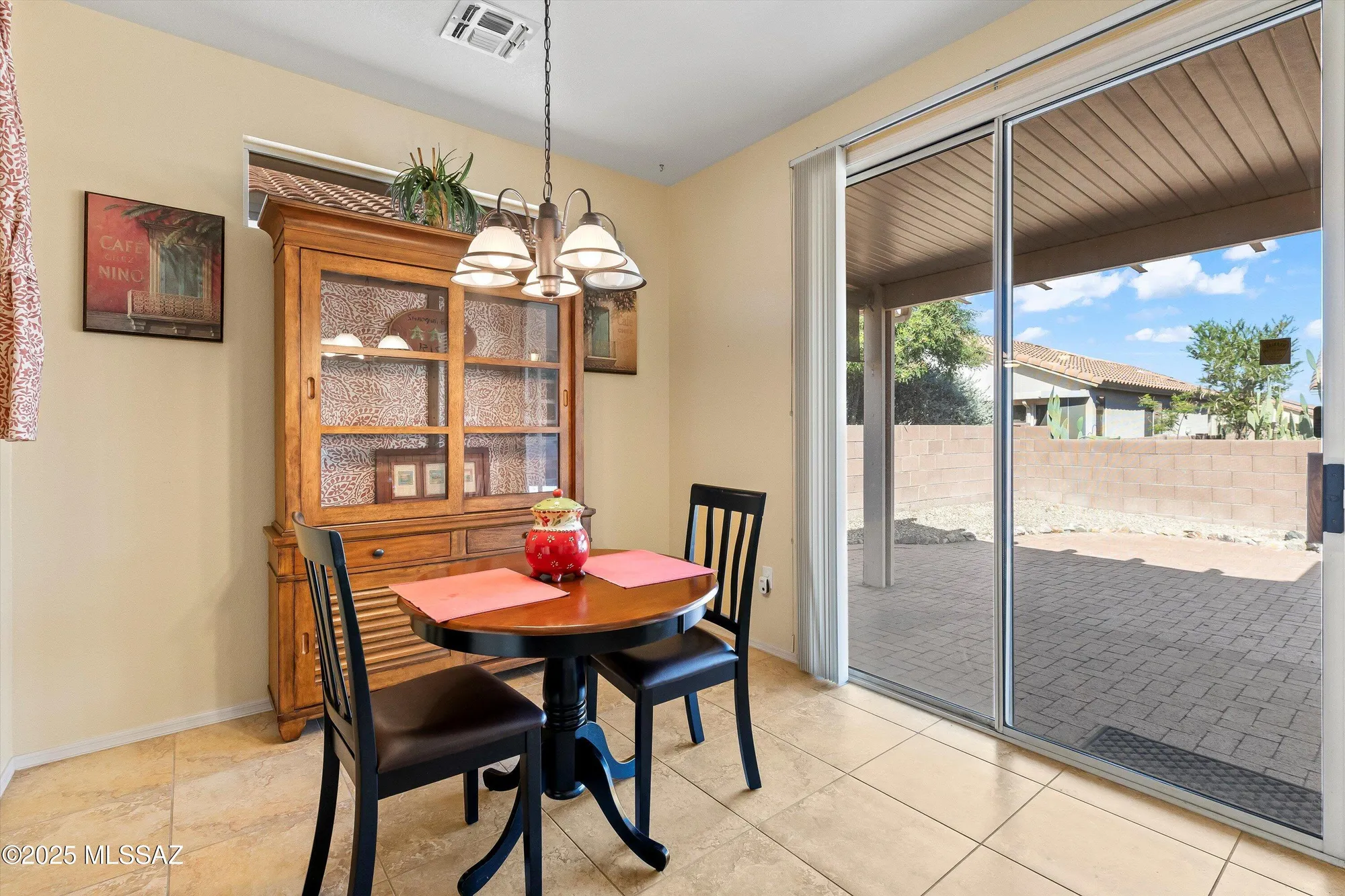 Property Slideshow image 18 of 38 | 8116 w blowing tumbleweed pl, Tucson, AZ, 85743