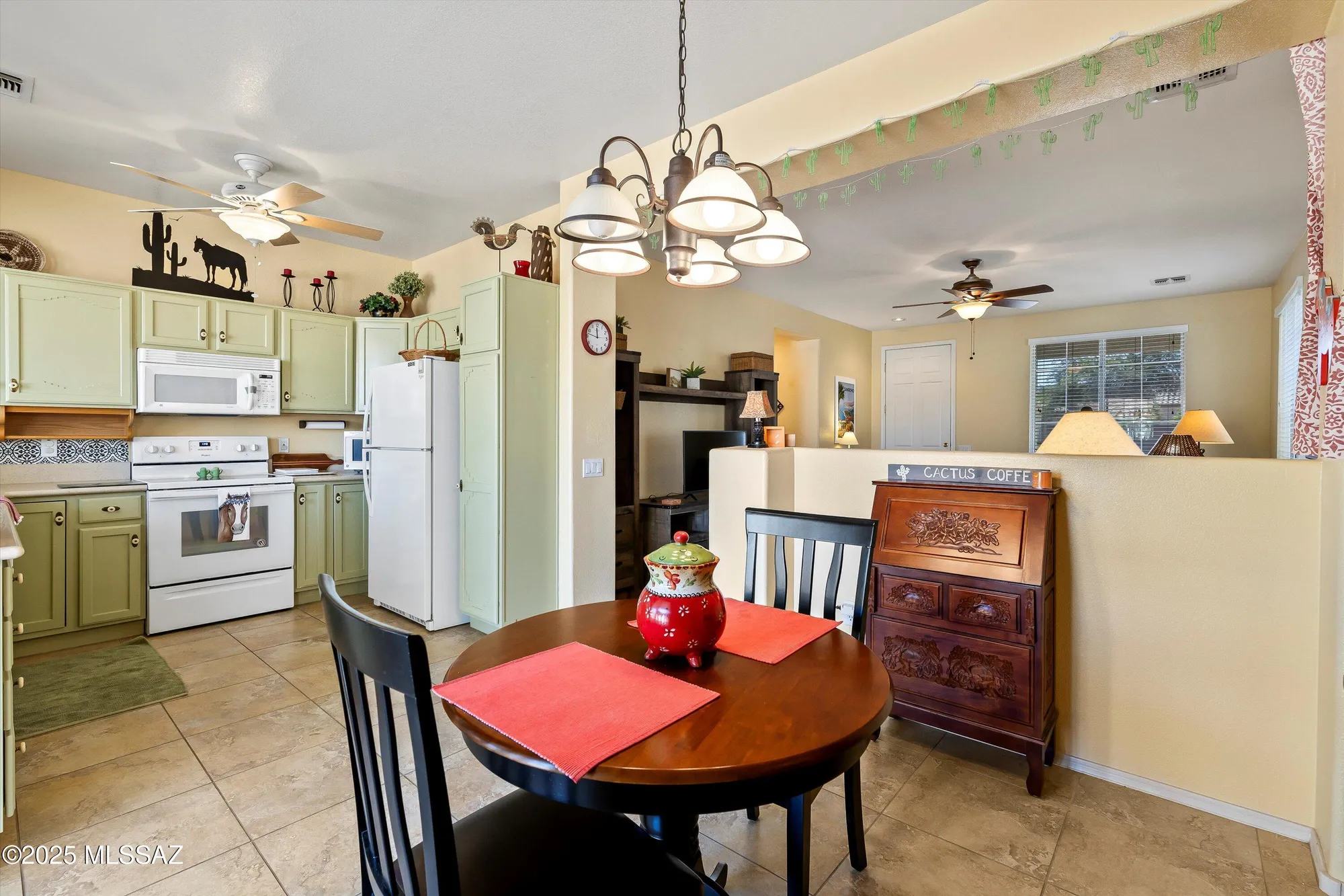 Property Slideshow image 21 of 38 | 8116 w blowing tumbleweed pl, Tucson, AZ, 85743