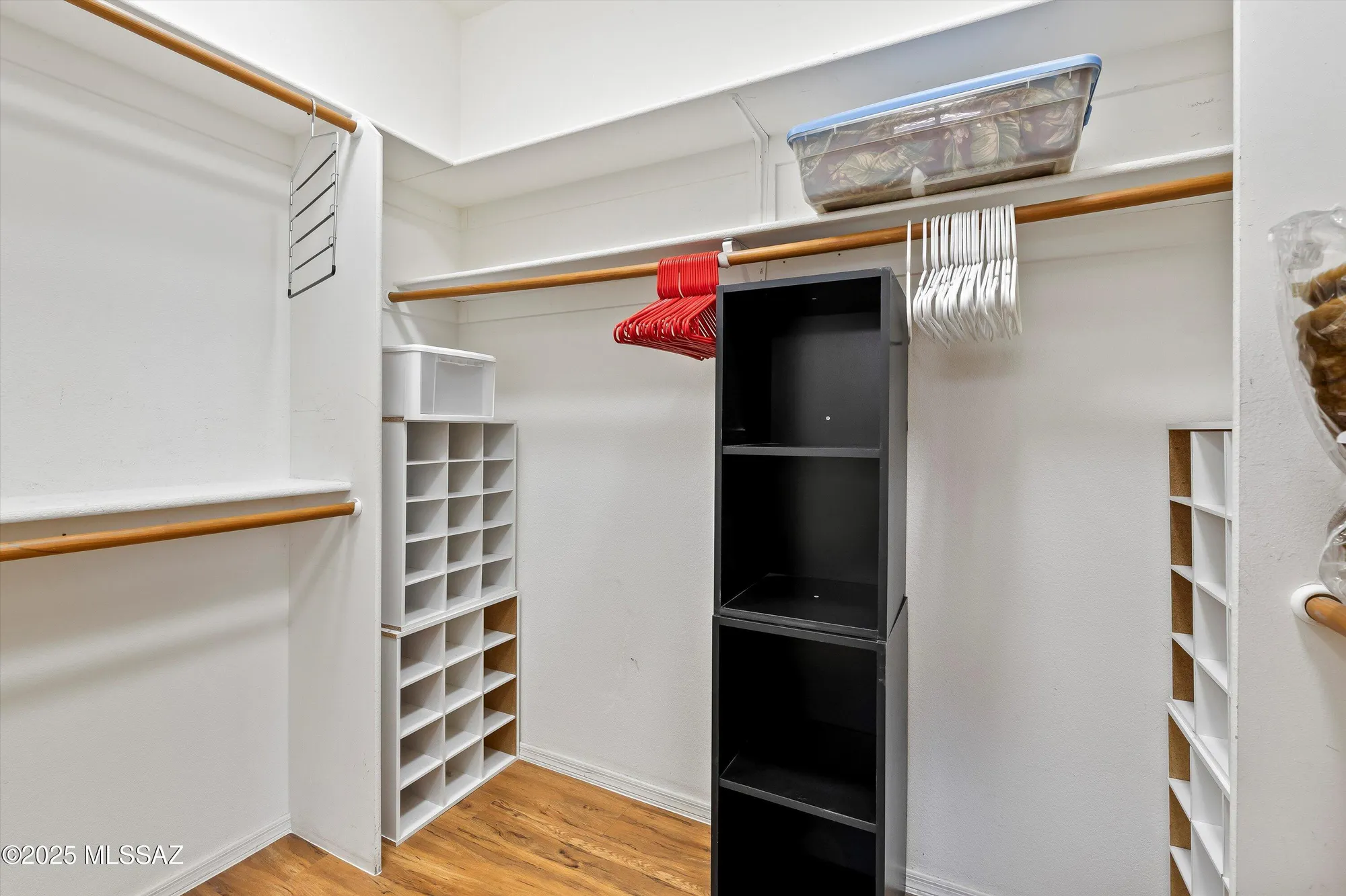 Property Slideshow image 9 of 38 | 8116 w blowing tumbleweed pl, Tucson, AZ, 85743