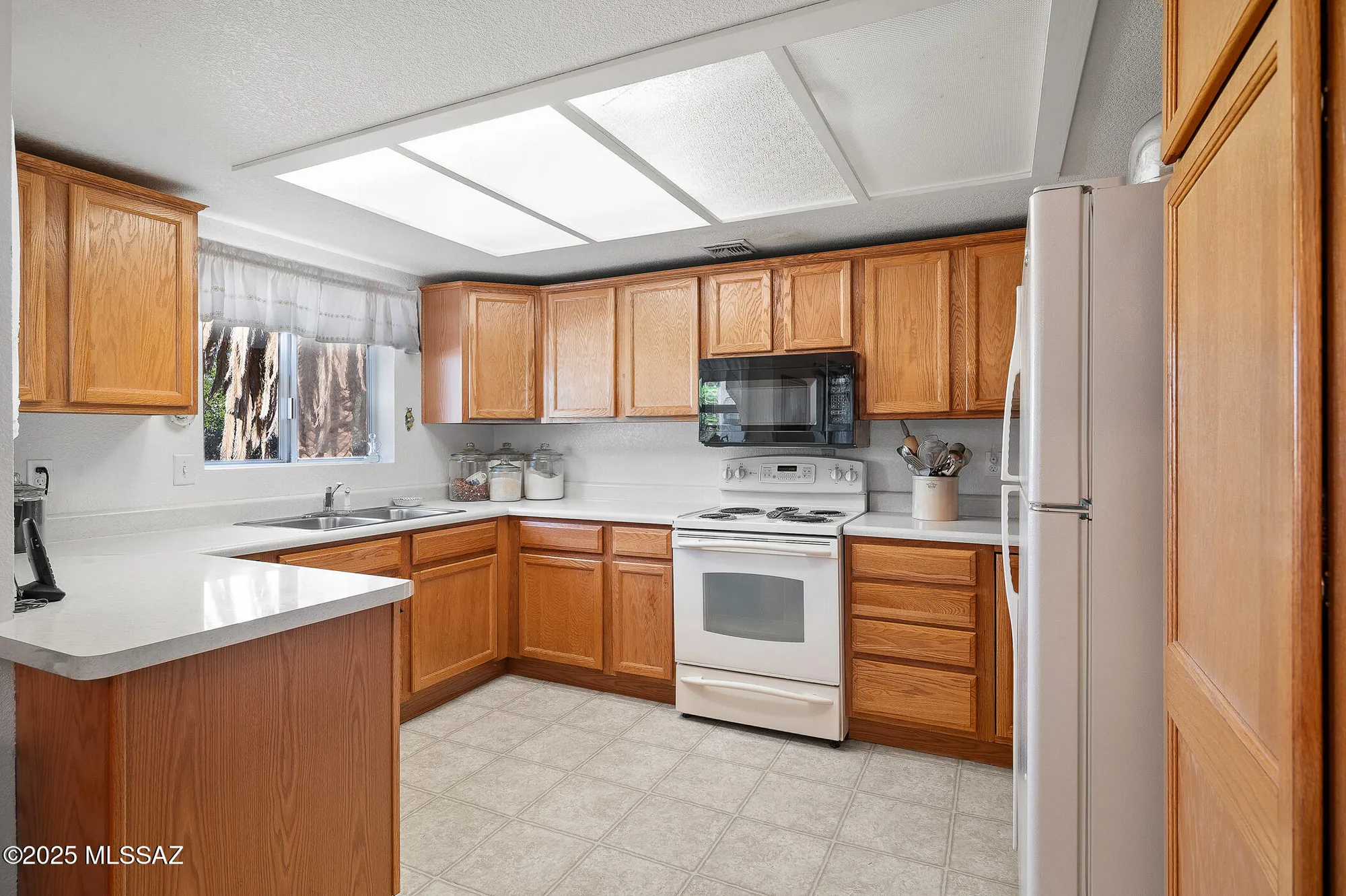 Property Slideshow image 9 of 20 | 57 e santa belia, Green Valley, AZ, 85614