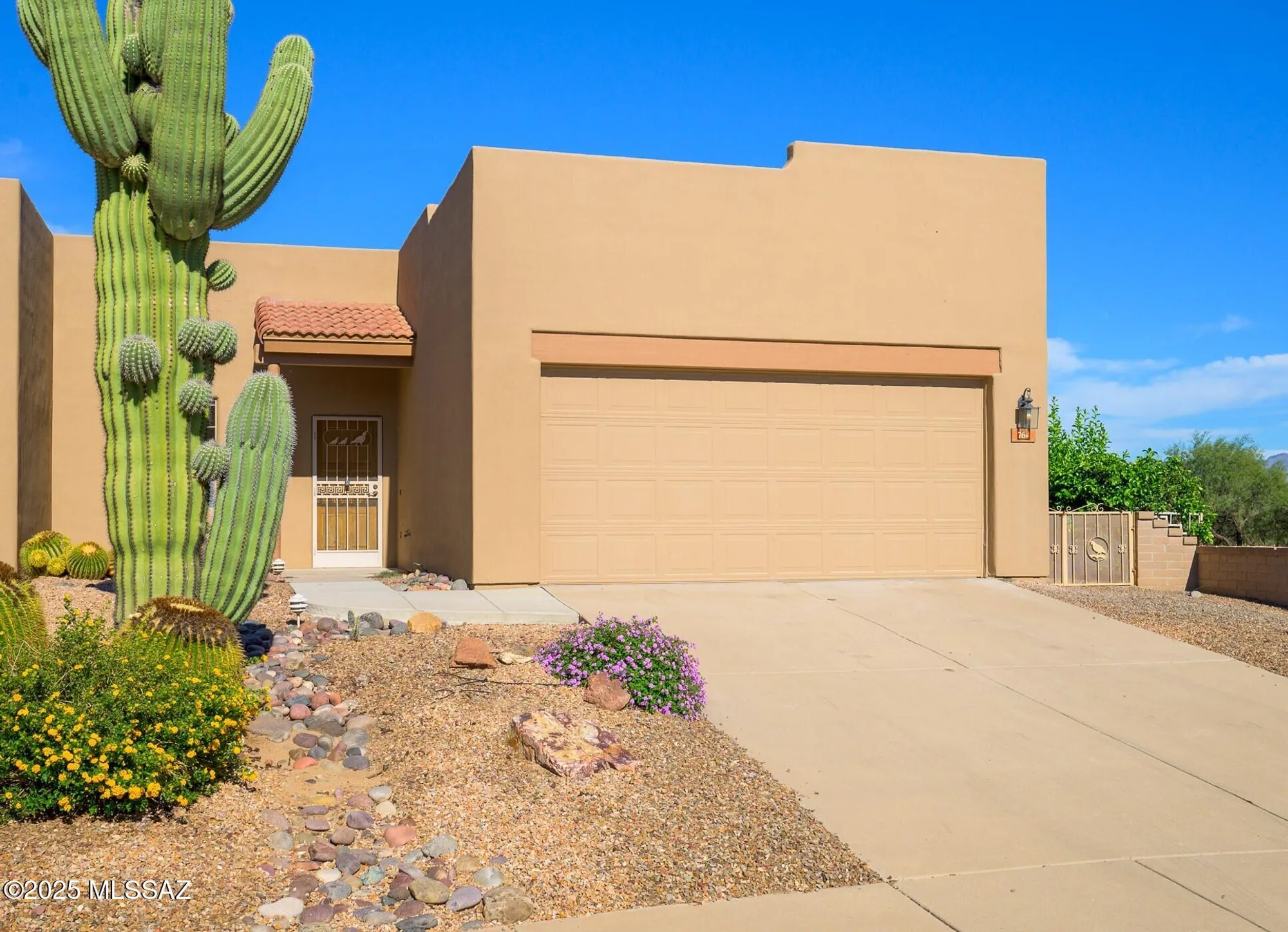 Property Slideshow image 4 of 32 | 764 w puma peak rd, Green Valley, AZ, 85614