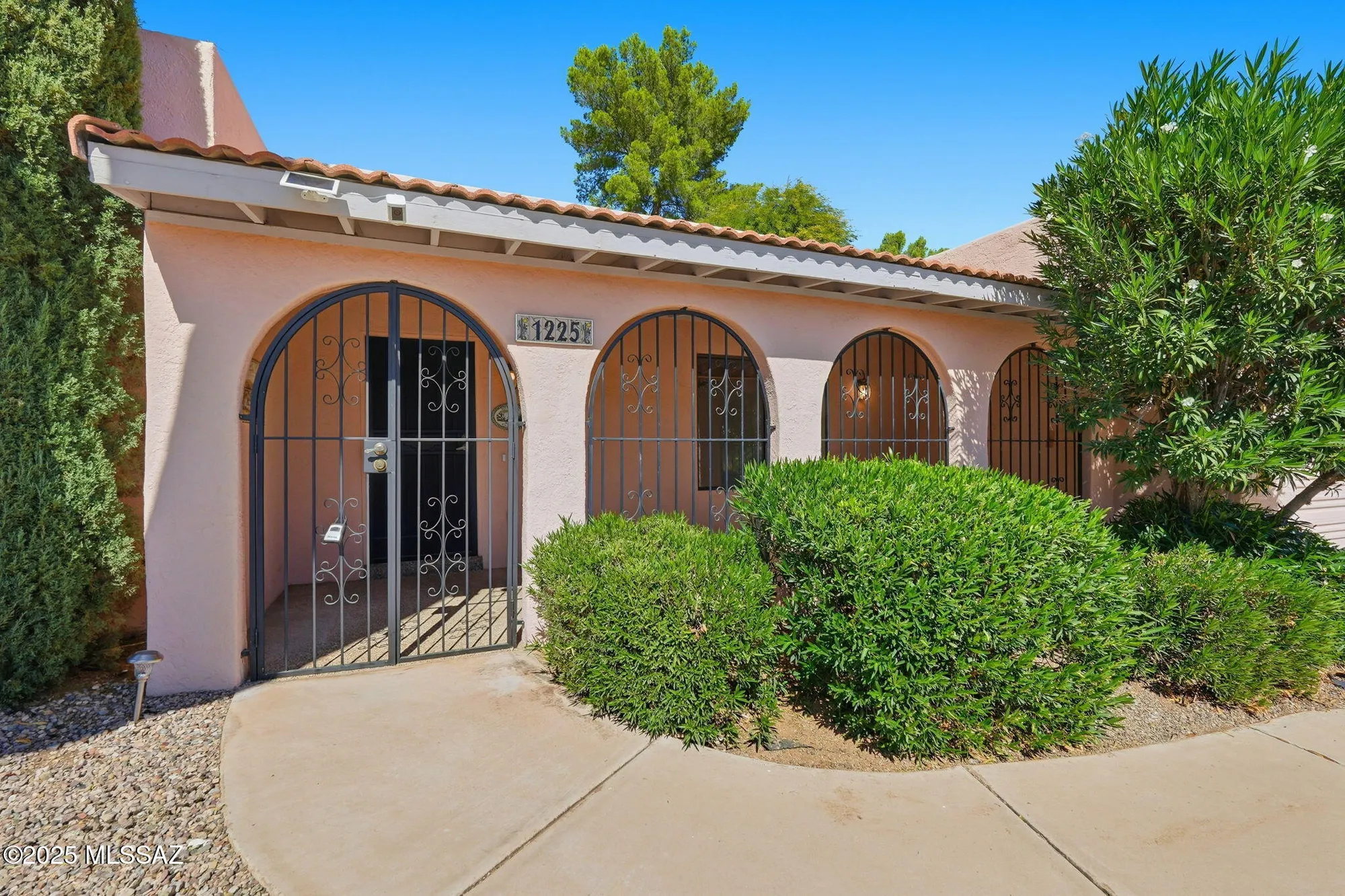 Property Slideshow image 3 of 51 | 1225 n abrego dr, Green Valley, AZ, 85614