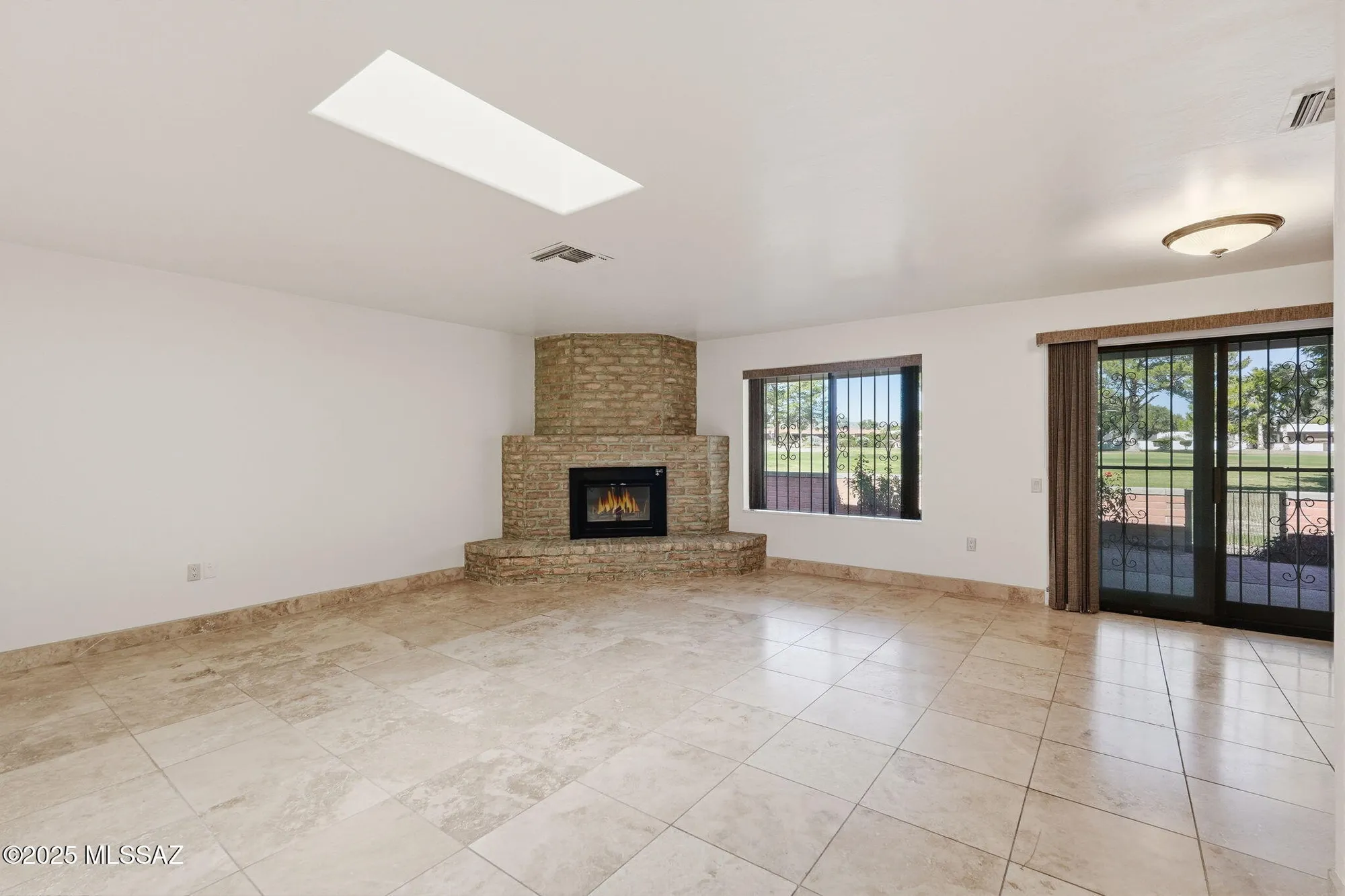 Property Slideshow image 10 of 51 | 1225 n abrego dr, Green Valley, AZ, 85614