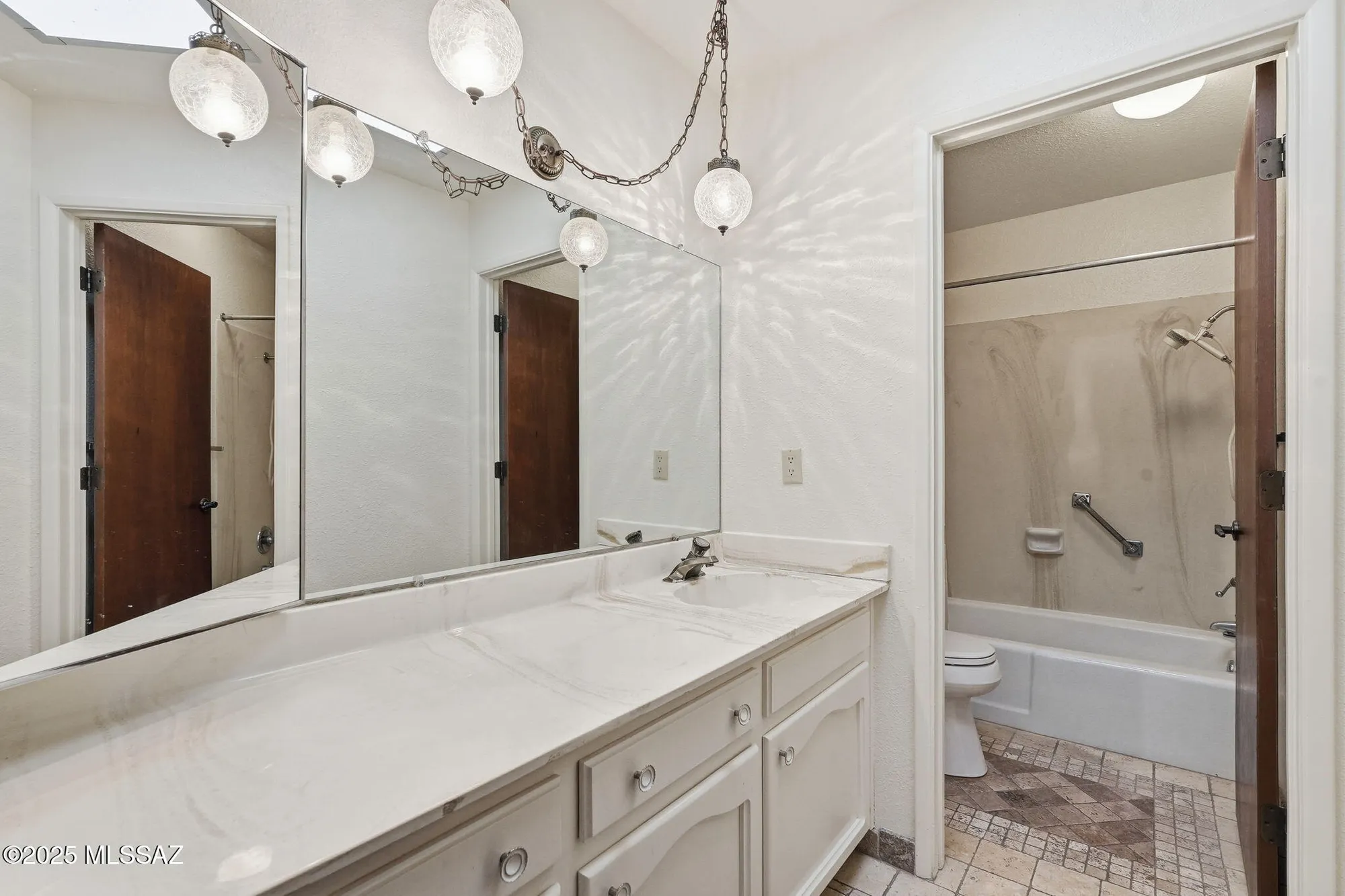 Property Slideshow image 26 of 51 | 1225 n abrego dr, Green Valley, AZ, 85614