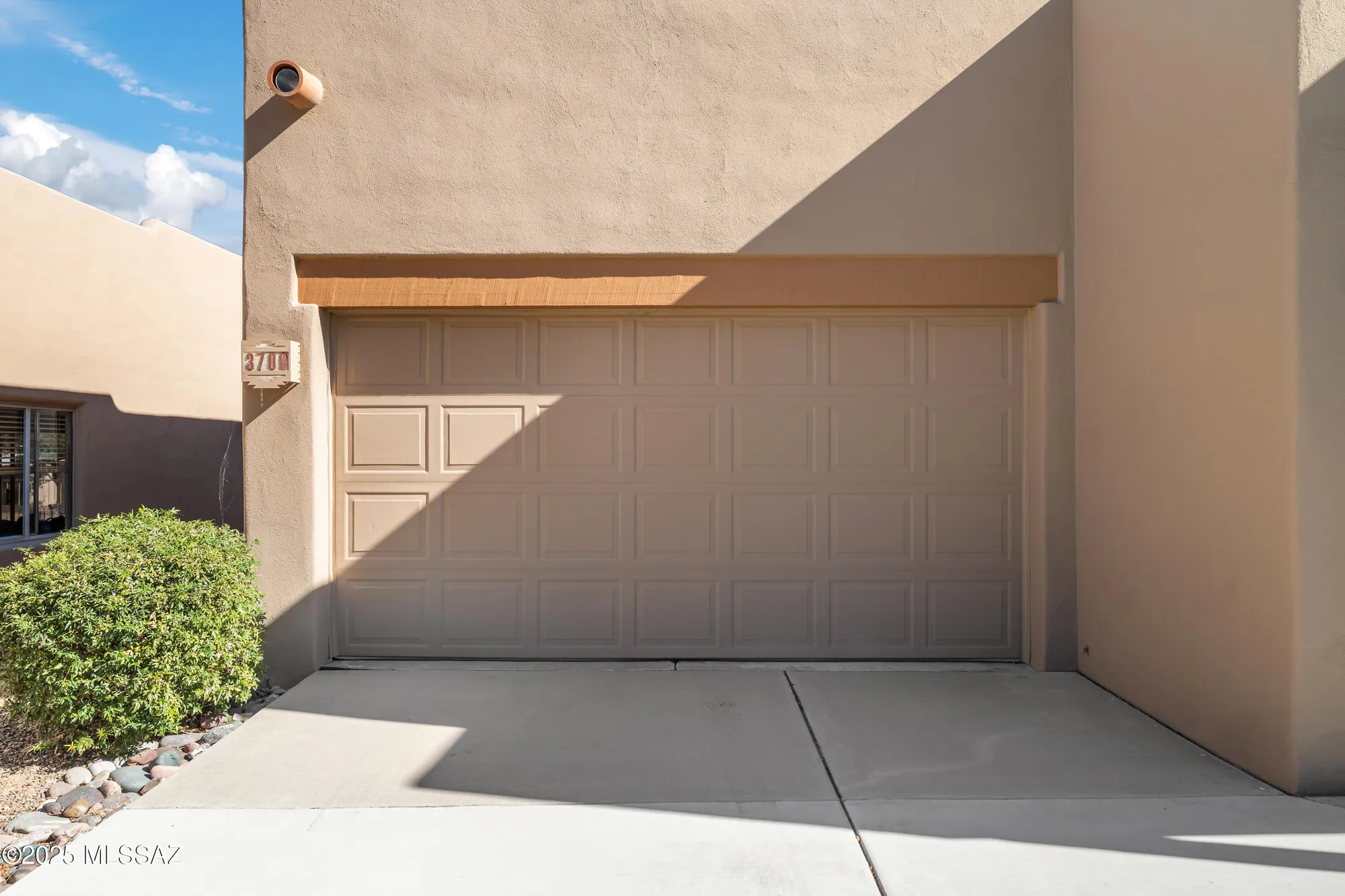 Property Slideshow image 2 of 31 | 3709 s camino del cefiro, Green Valley, AZ, 85614