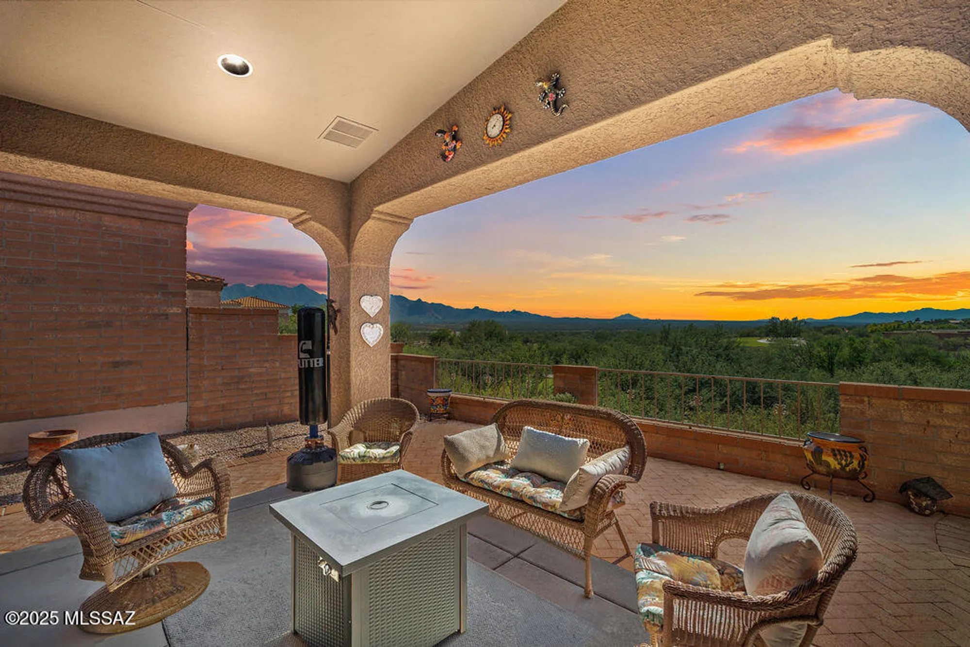 Property Slideshow image 17 of 49 | 1313 w mariquita st, Green Valley, AZ, 85622