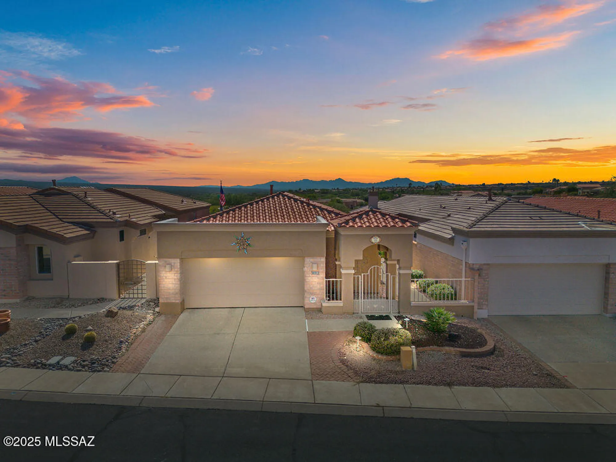 Property Slideshow image 2 of 49 | 1313 w mariquita st, Green Valley, AZ, 85622