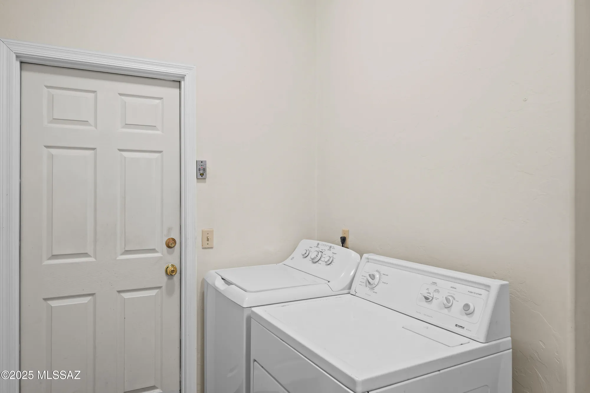 Property Slideshow image 14 of 31 | 3709 s camino del cefiro, Green Valley, AZ, 85614