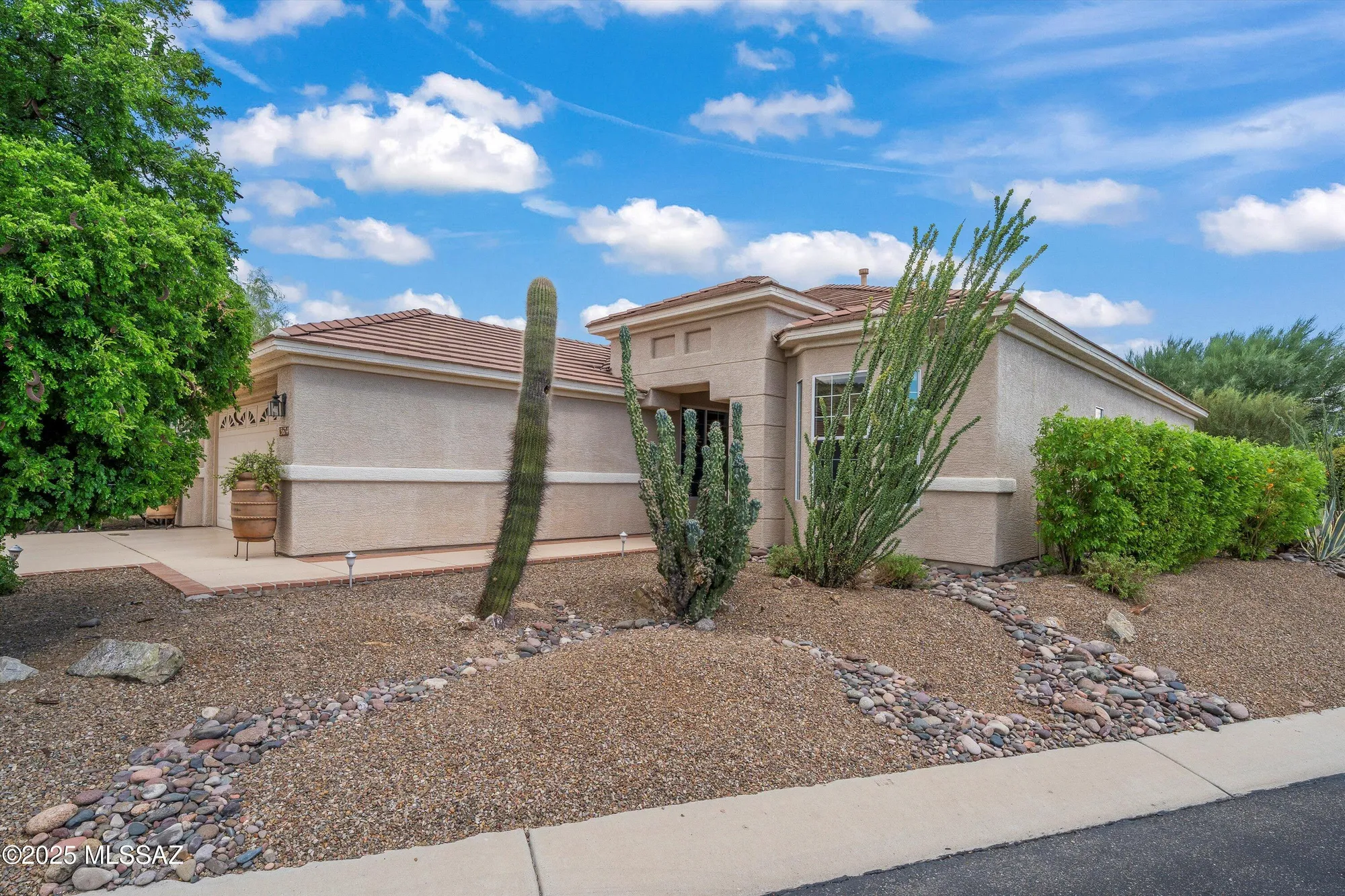 Property Slideshow image 3 of 50 | 13674 n nightstar ct, Marana, AZ, 85658