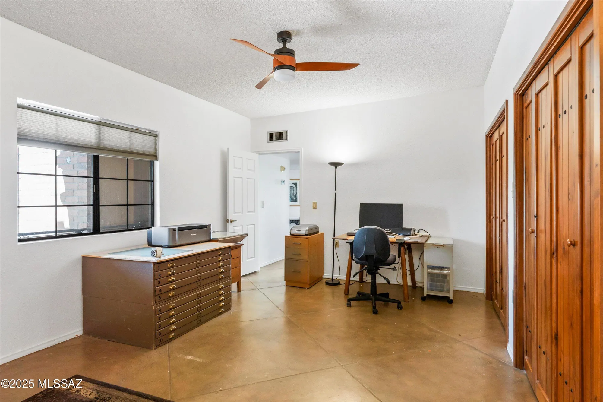 Property Slideshow image 21 of 36 | 1995 w ashbrook dr, Tucson, AZ, 85704