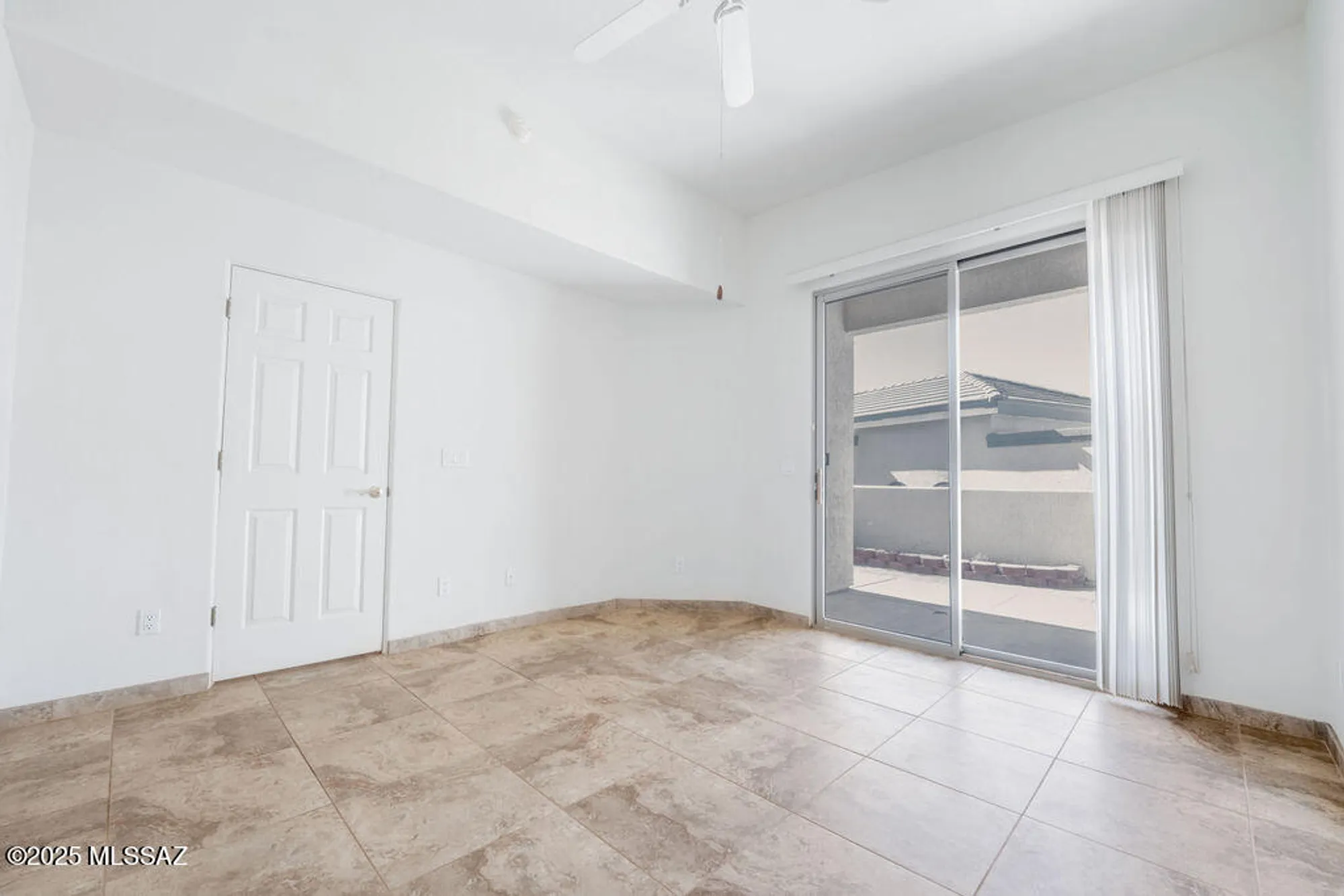 Property Slideshow image 8 of 20 | 2423 w via di silvio, Tucson, AZ, 85741