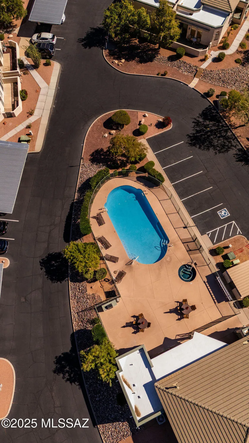 Property Slideshow image 17 of 20 | 2423 w via di silvio, Tucson, AZ, 85741