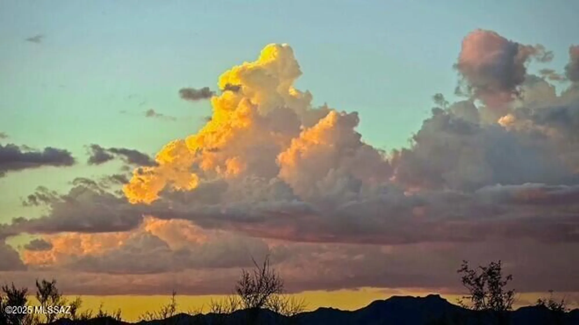 Property Slideshow image 4 of 36 | 1995 w ashbrook dr, Tucson, AZ, 85704