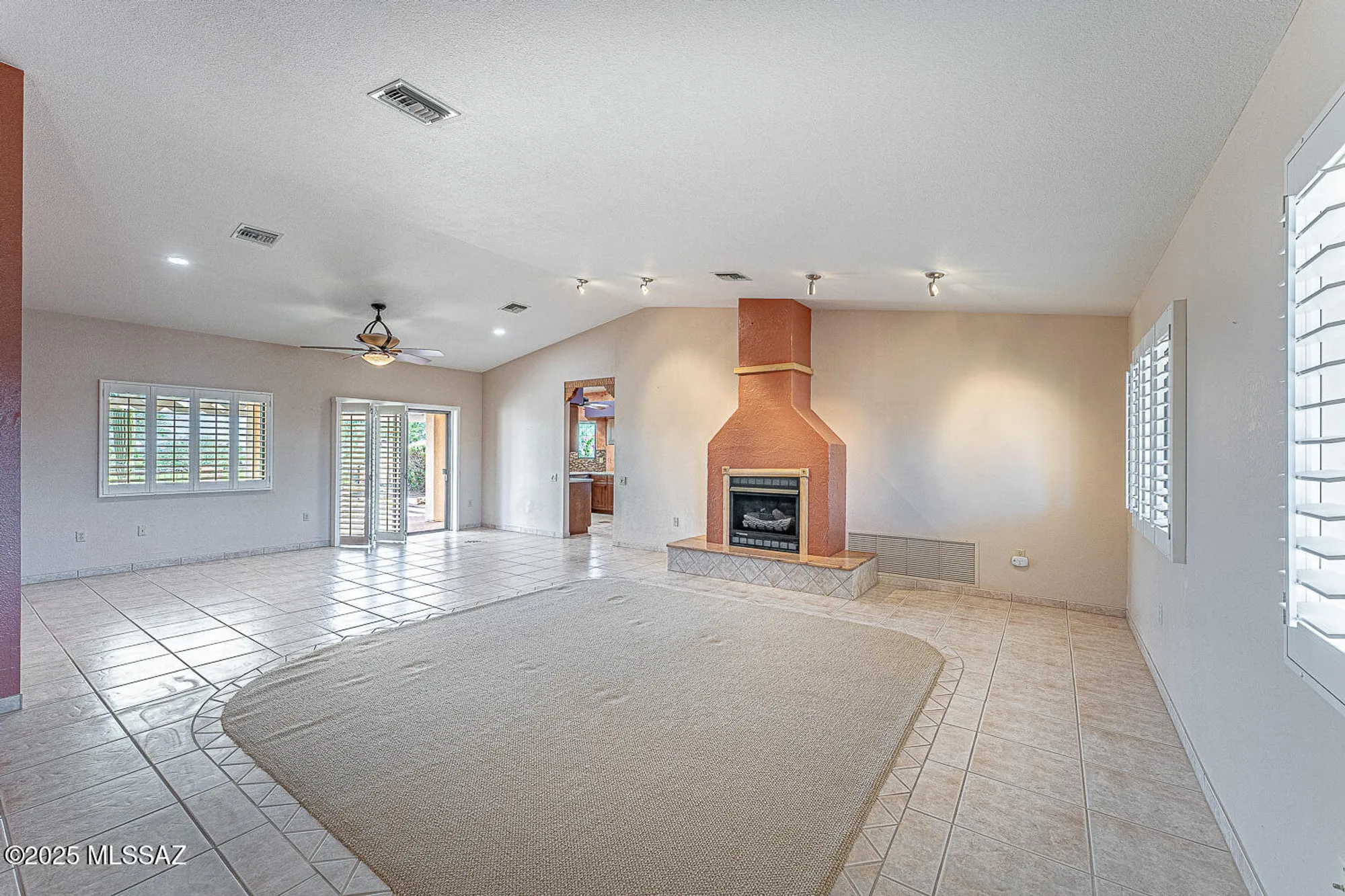 Property Slideshow image 6 of 51 | 4049 s via del picamaderos, Green Valley, AZ, 85622