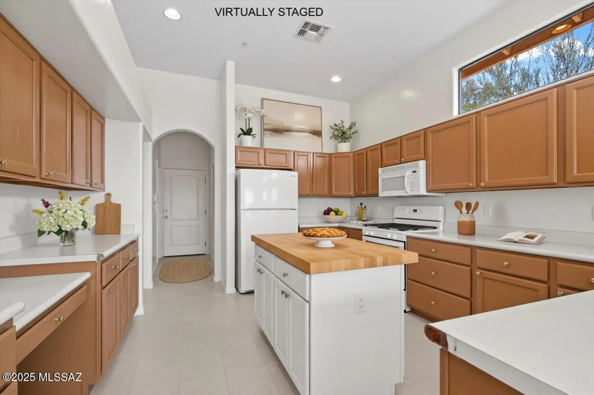 Property Slideshow image 12 of 30 | 810 e josephine canyon dr, Green Valley, AZ, 85614