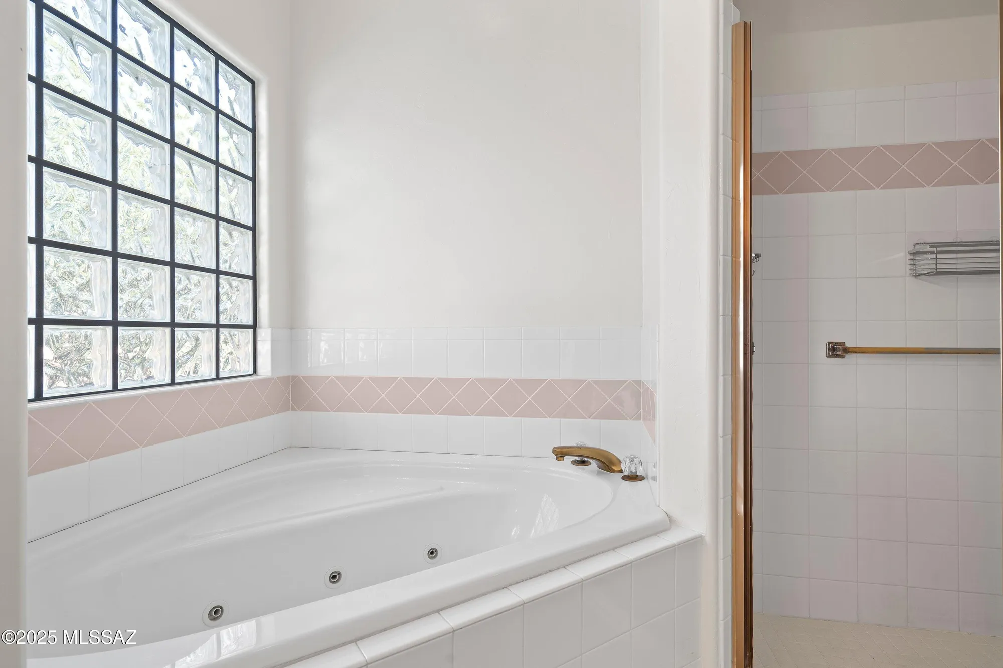 Property Slideshow image 25 of 30 | 810 e josephine canyon dr, Green Valley, AZ, 85614