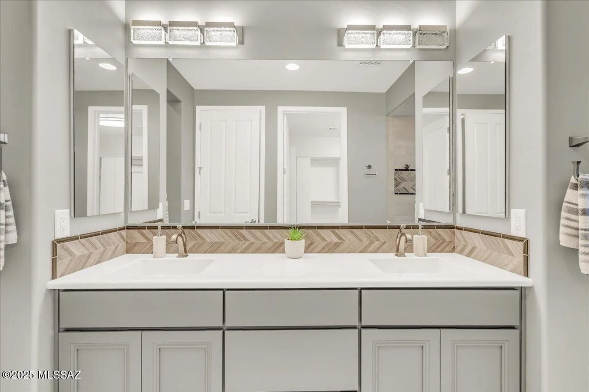 Property Slideshow image 30 of 50 | 61820 e happy jack trl, Oracle, AZ, 85623