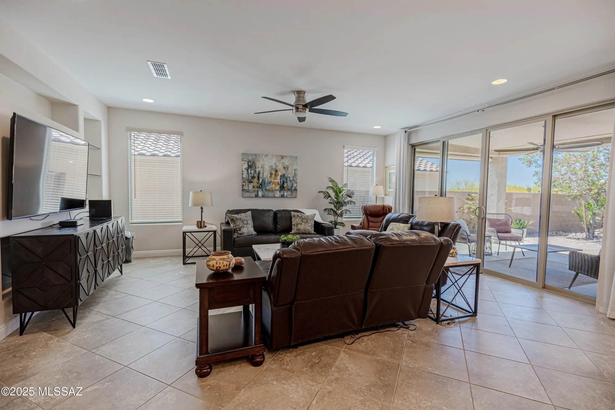 Property Slideshow image 11 of 39 | 7026 w deer creek trl, Marana, AZ, 85658